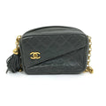 Chanel Gray Leather Shoulder Bag (Pre-Owned)
