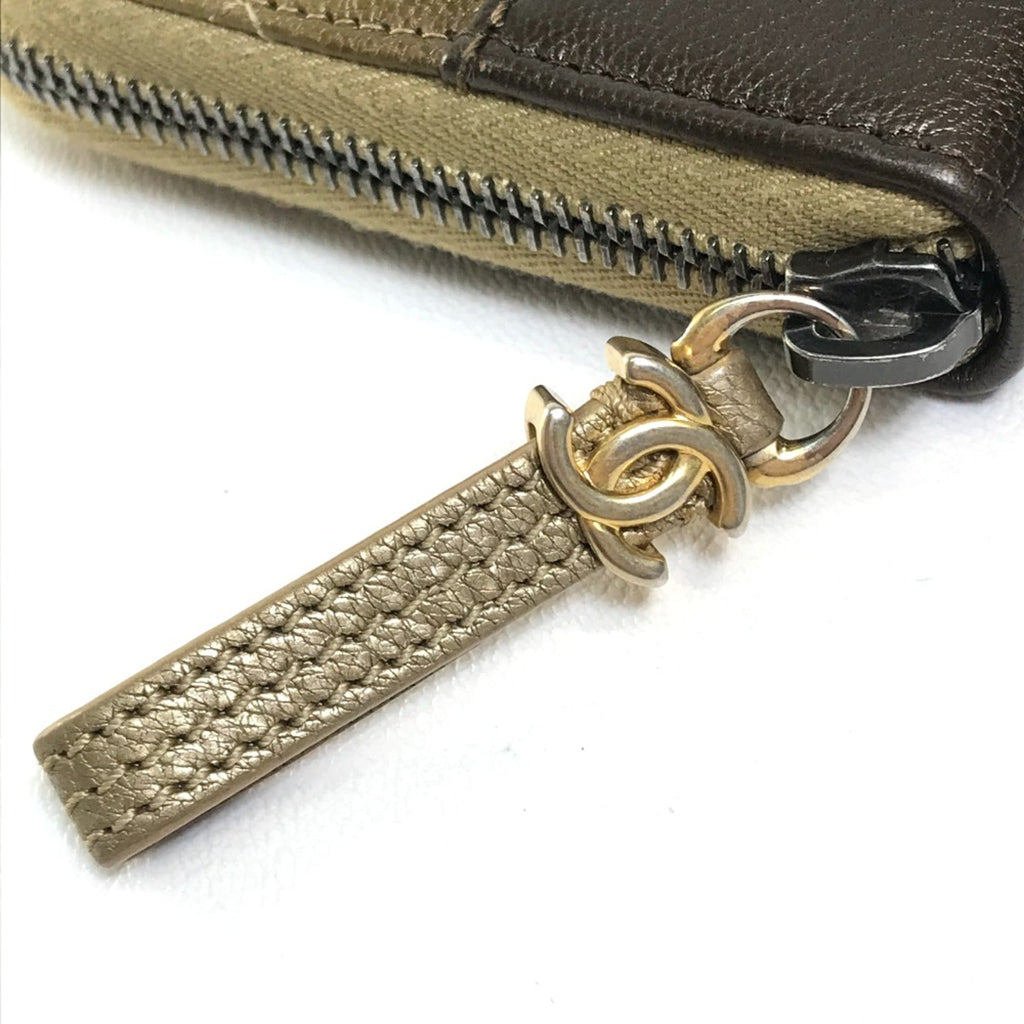 Chanel Gold Leather Long Wallet (Bi-Fold) (Pre-Owned)