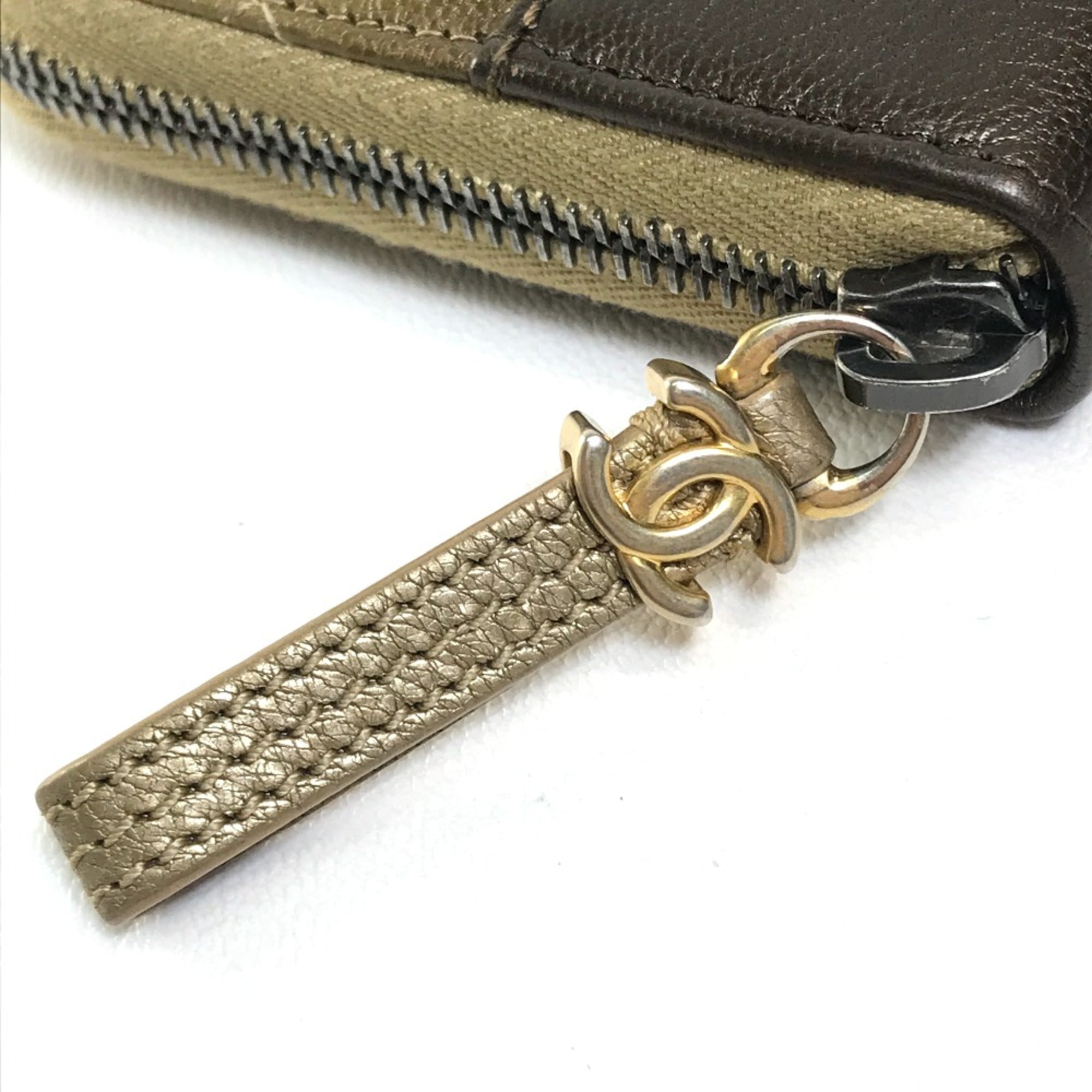 Chanel Gold Leather Long Wallet (Bi-Fold) (Pre-Owned)