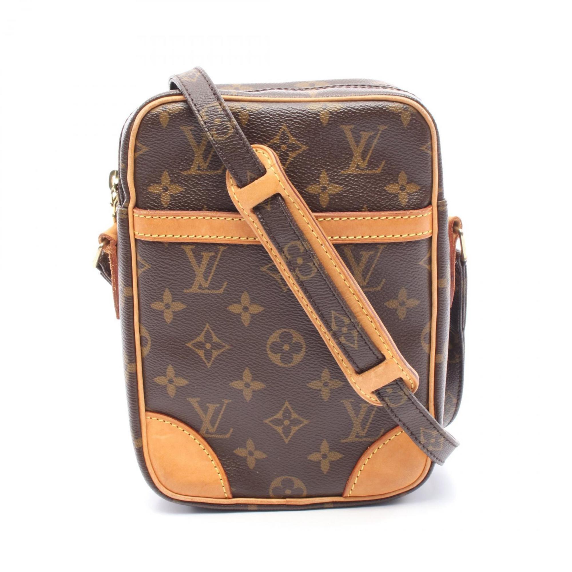 Louis Vuitton Brown Monogram Monogram Shoulder Bag (Pre-Owned)