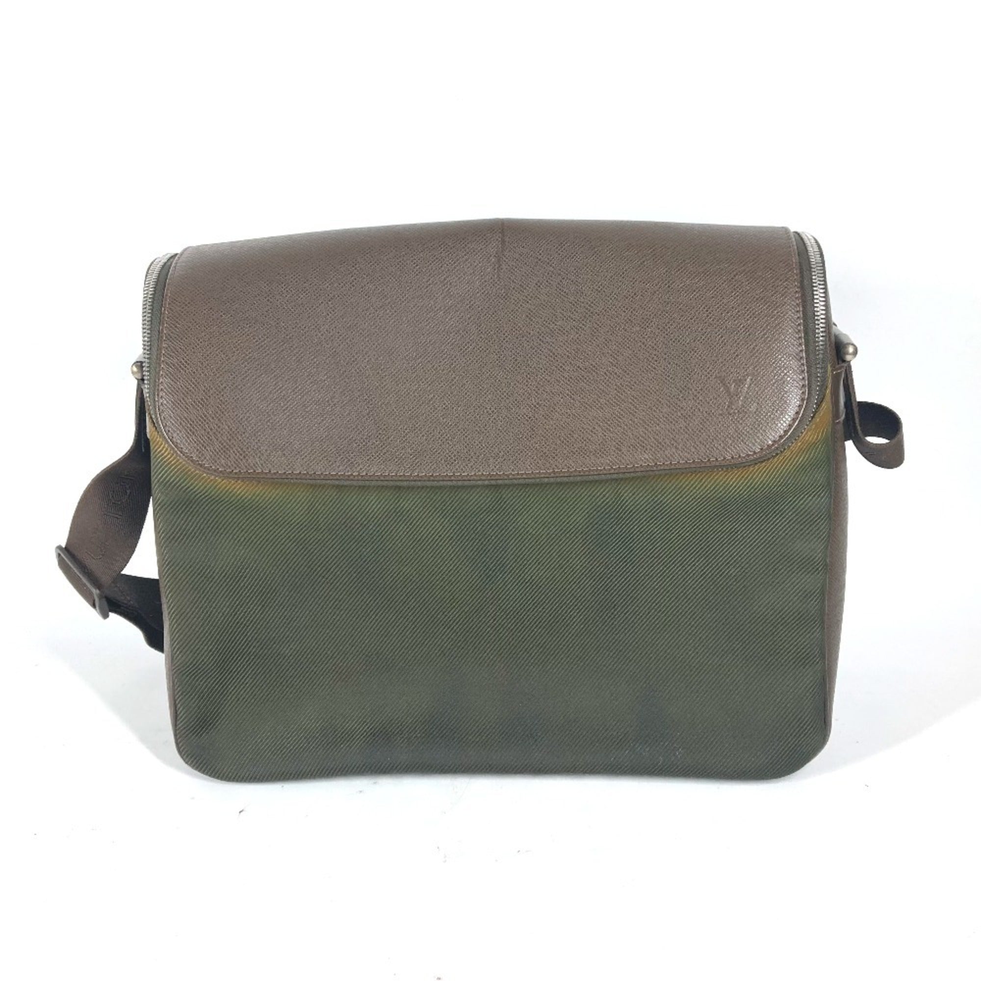 Louis Vuitton Brown Taiga Leather Nylon Messenger Bag Shoulder Bag (Pre-Owned)