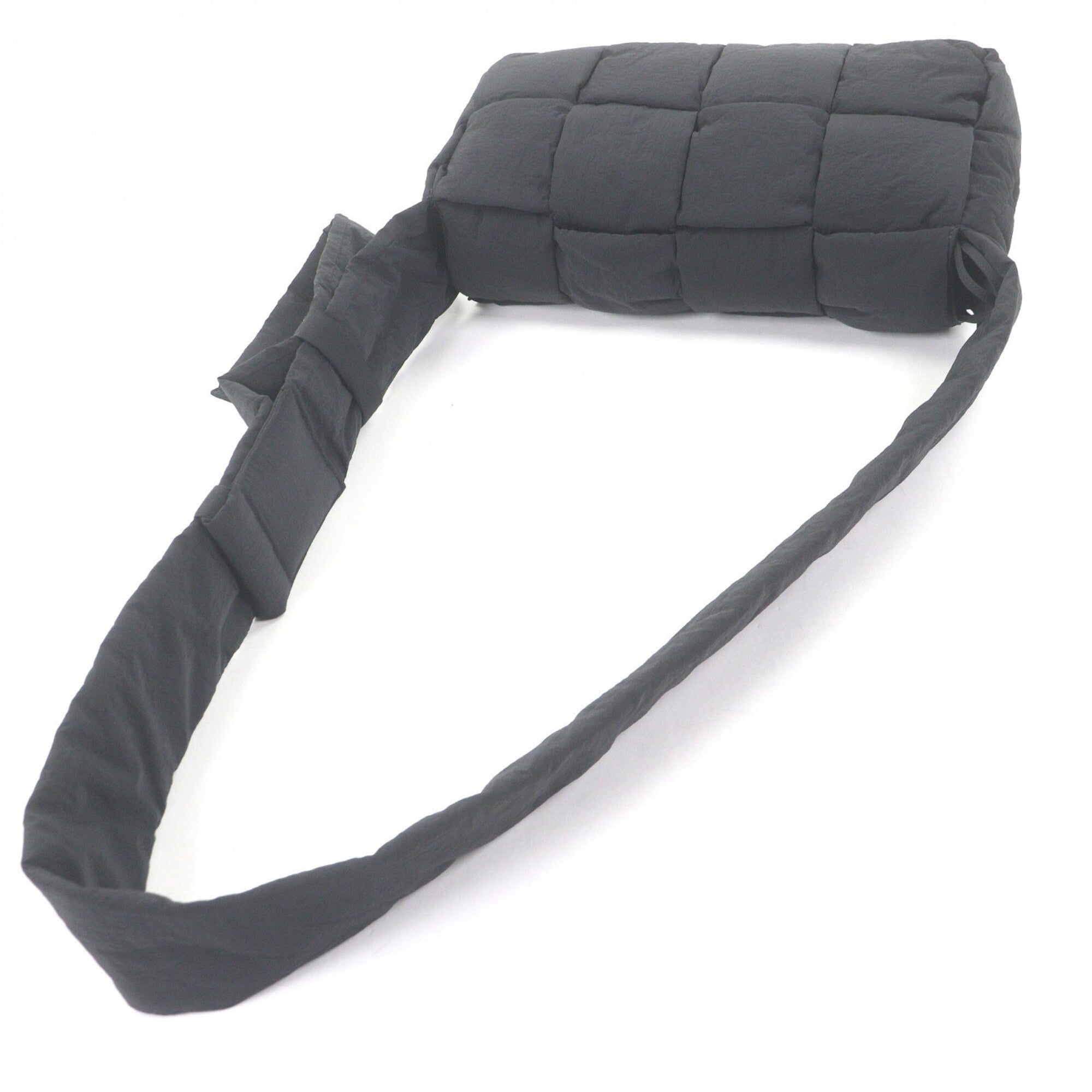 Bottega Veneta Black Nylon Shoulder Bag Sling Bag (Pre-Owned)