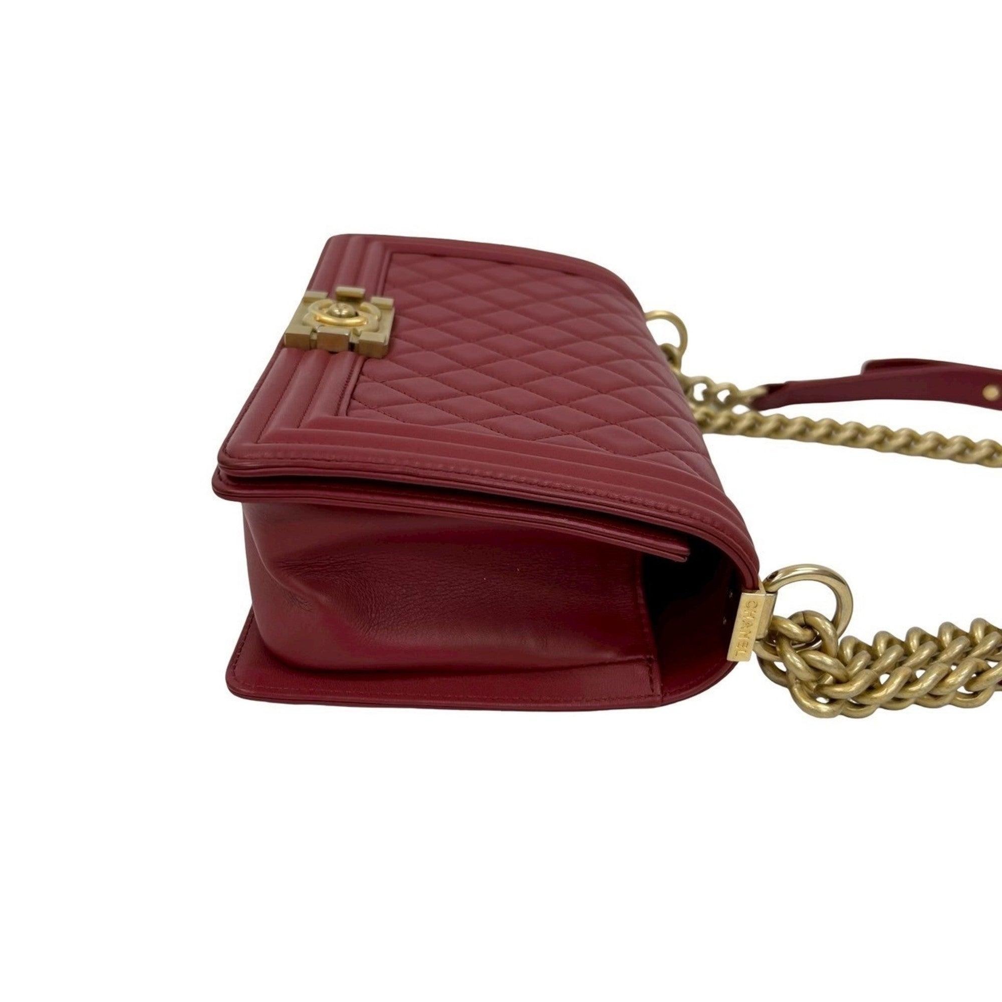 Chanel Red Color Leather Shoulder Bag (Pre-Owned)