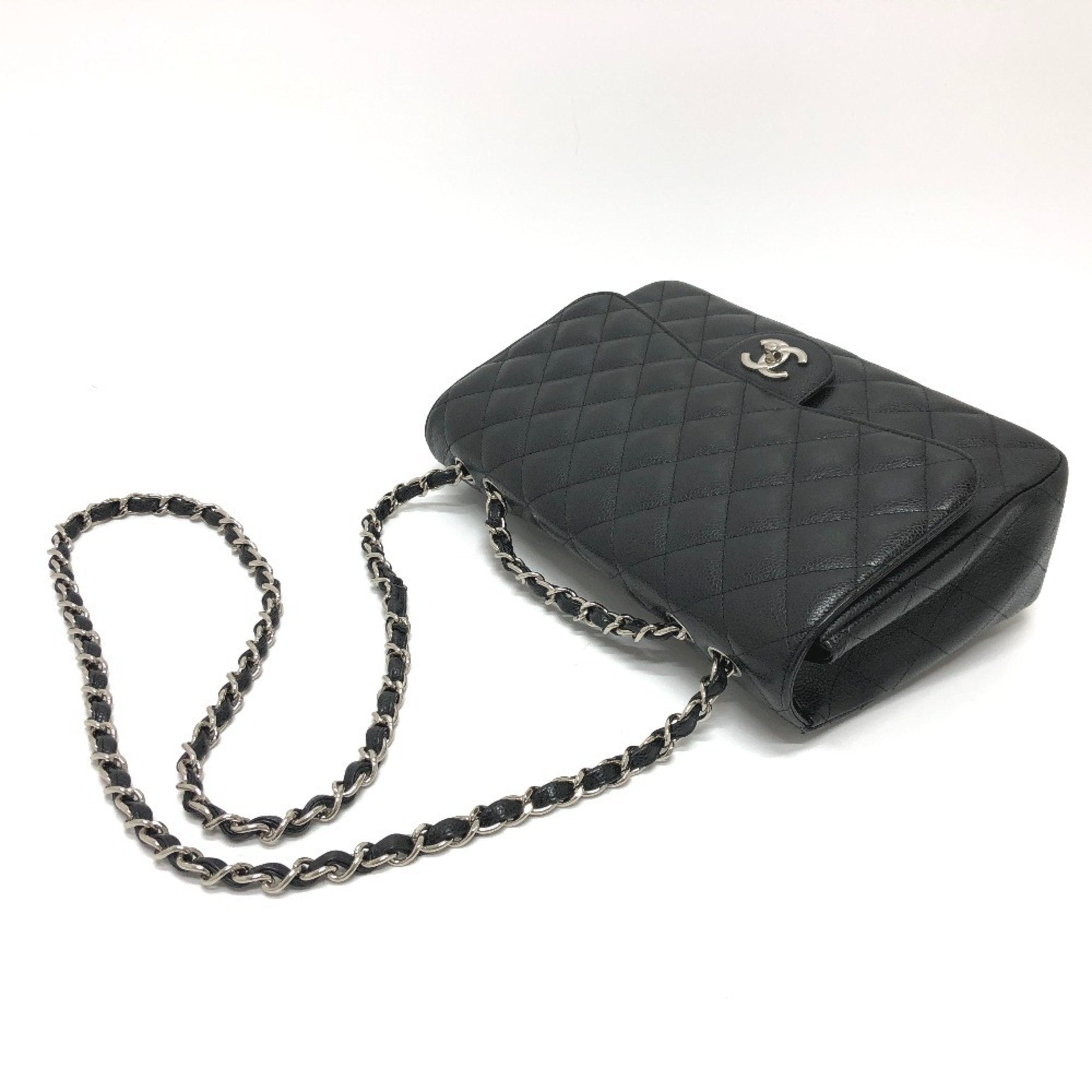 Chanel Black Grained Calfskin Shoulder Bag (Pre-Owned)