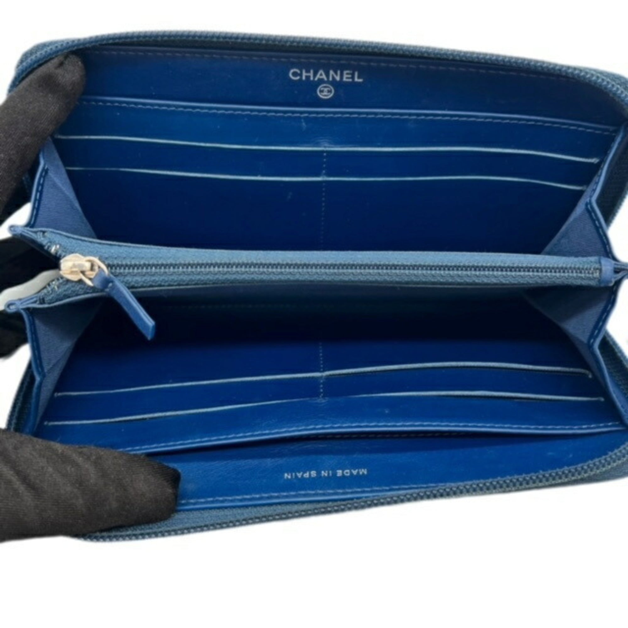 Chanel Blue Grained Calfskin Long Wallet (Bi-Fold) (Pre-Owned)