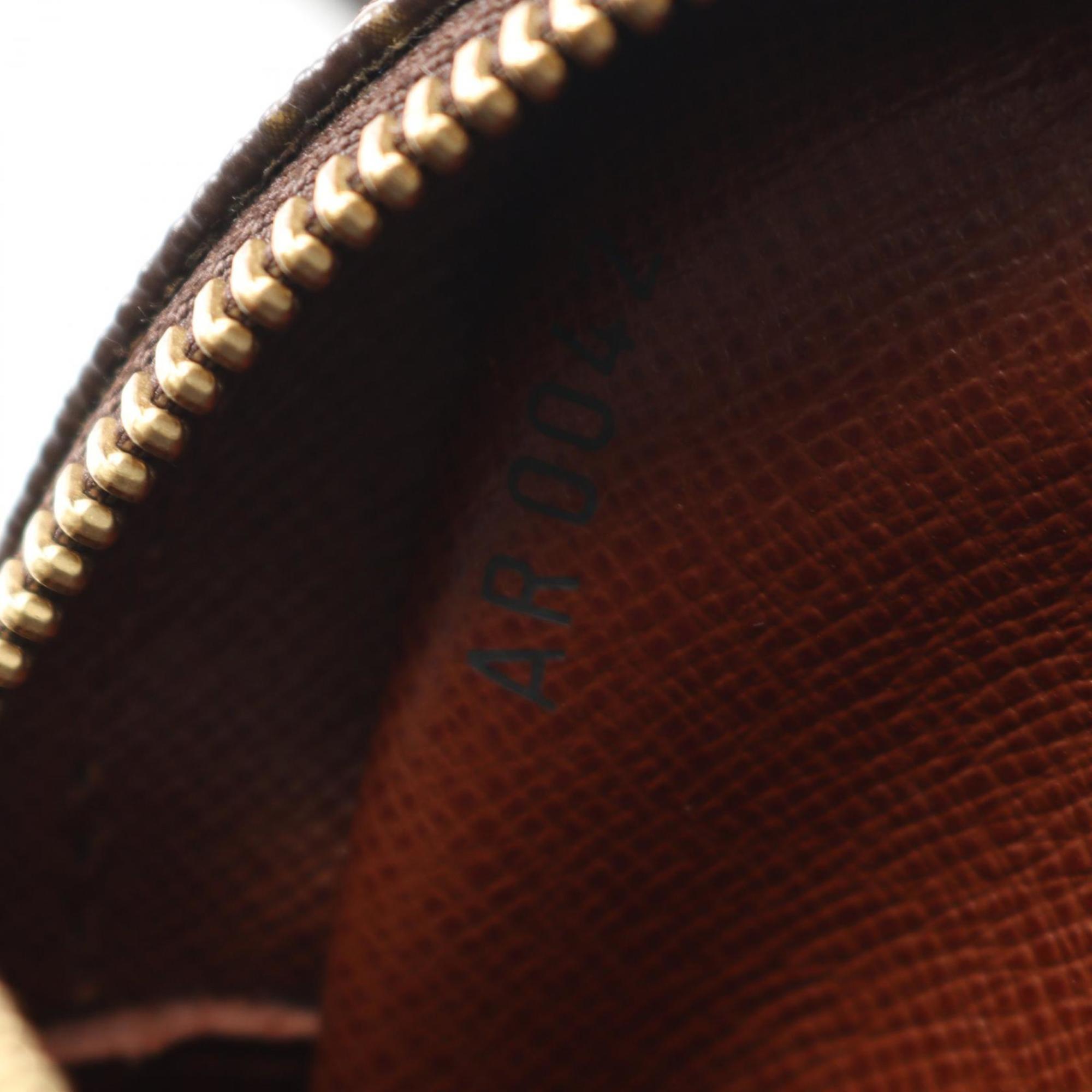 Louis Vuitton Brown Monogram Monogram Shoulder Bag (Pre-Owned)