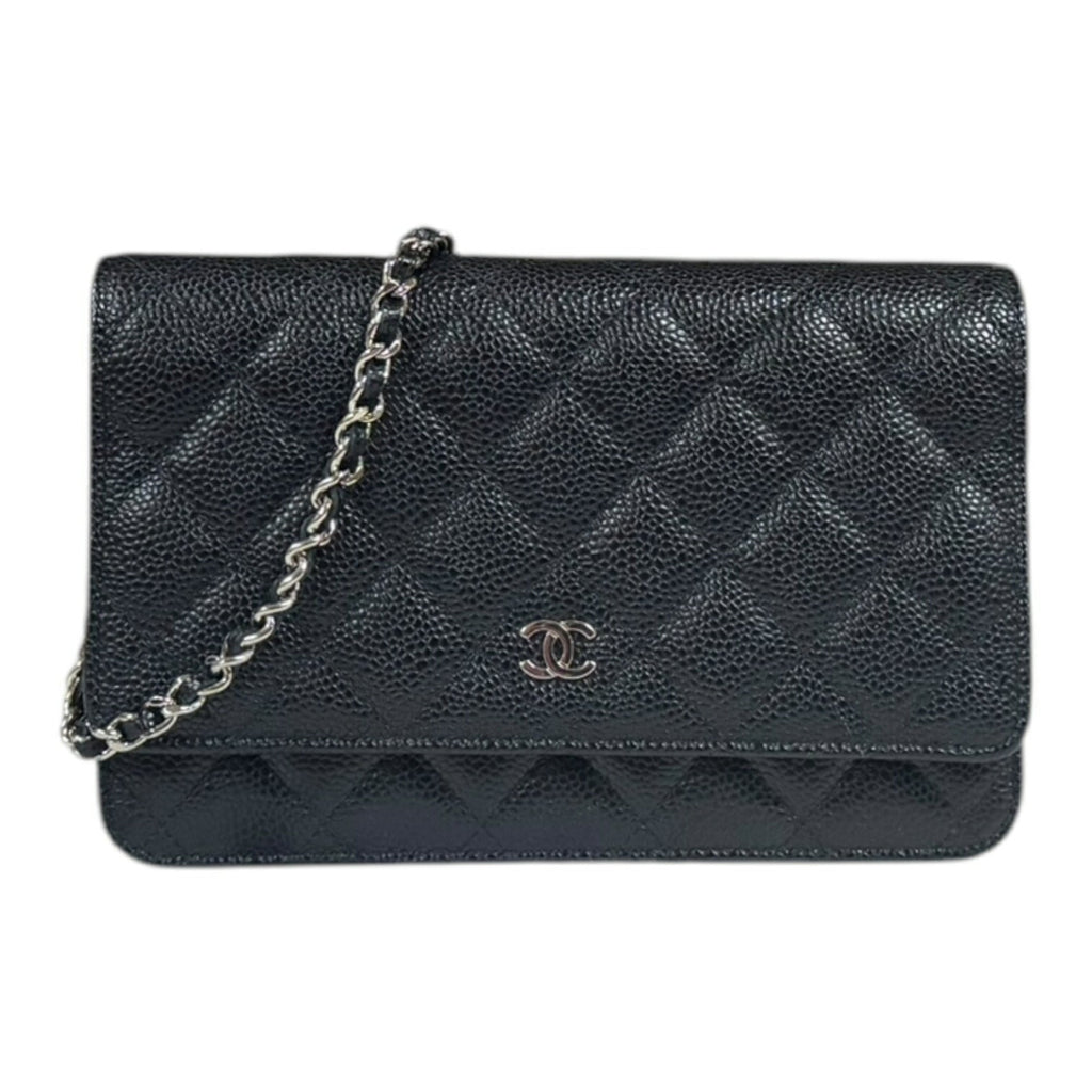Chanel Black Grained Calfskin Shoulder Bag (Pre-Owned)