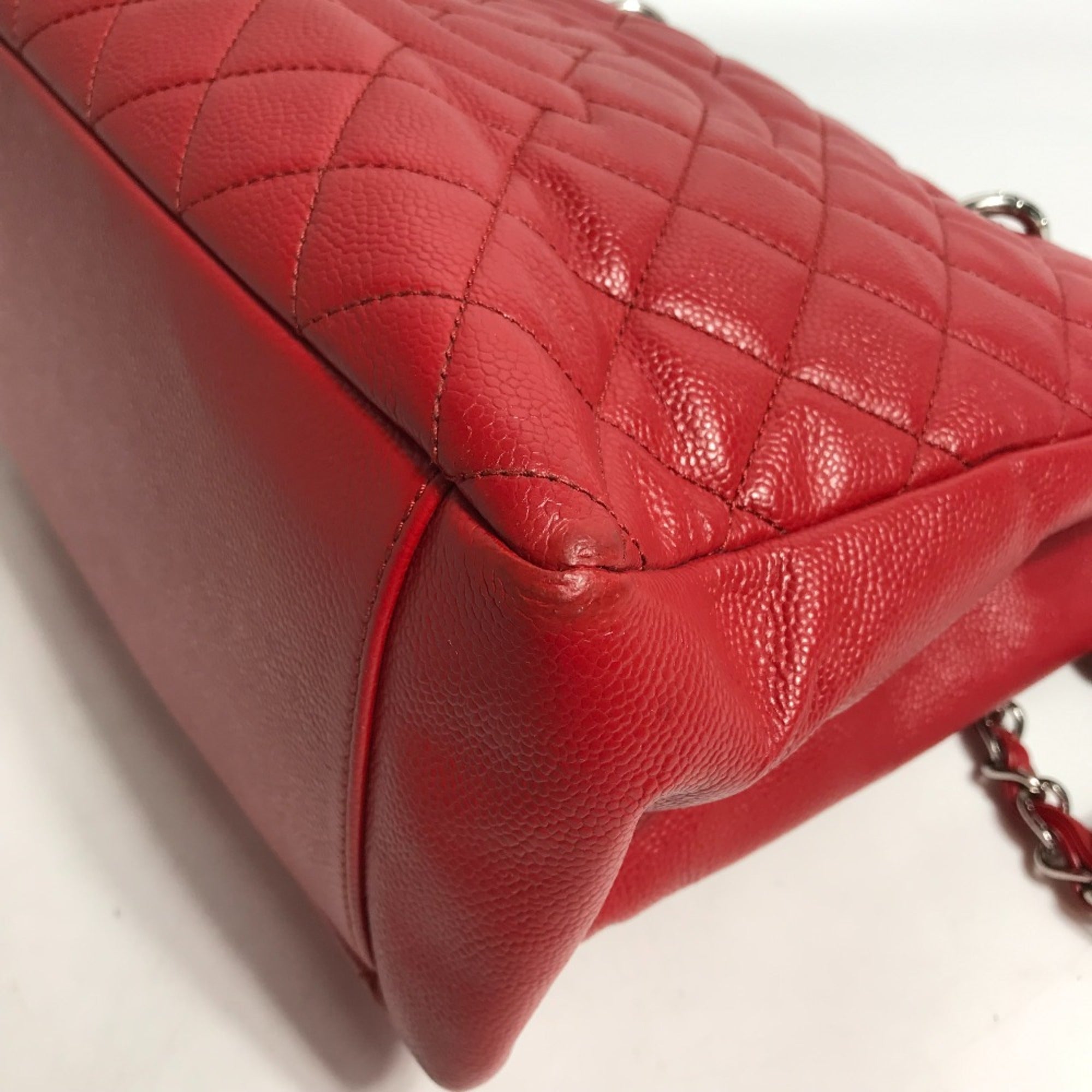 Chanel Red Leather Tote Bag (Pre-Owned)