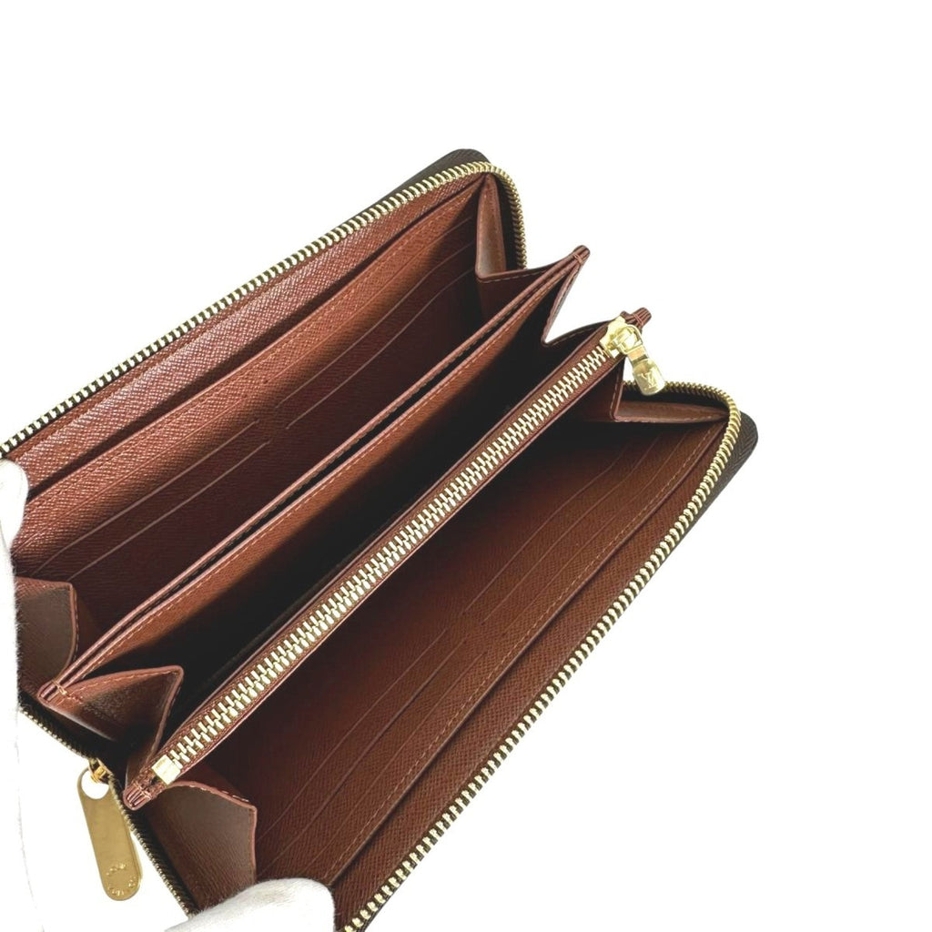 Louis Vuitton Monogram Brown Monogram Long Wallet (Bi-Fold) (Pre-Owned)
