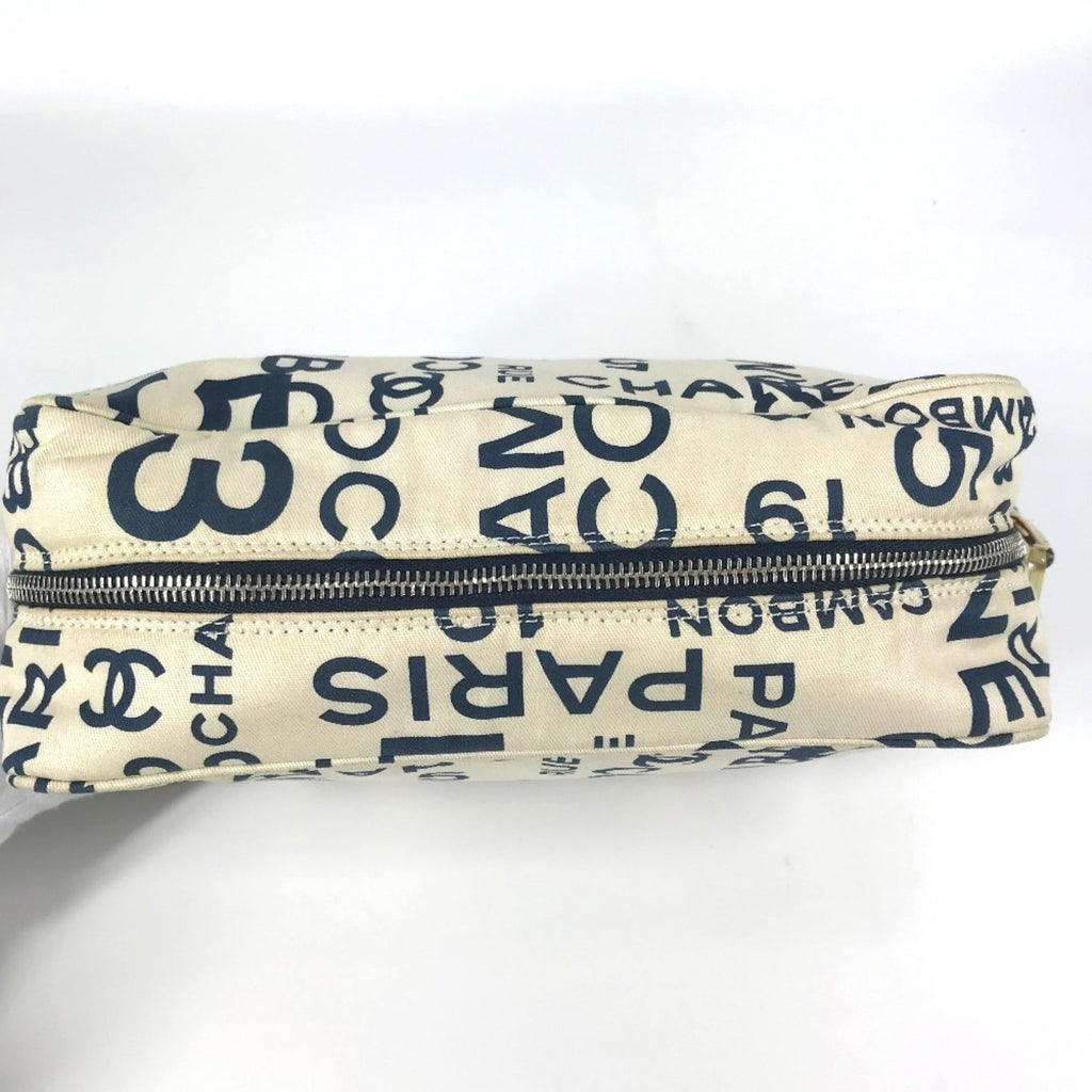 Chanel Navy White Canvas Clutch Bag (Pre-Owned)
