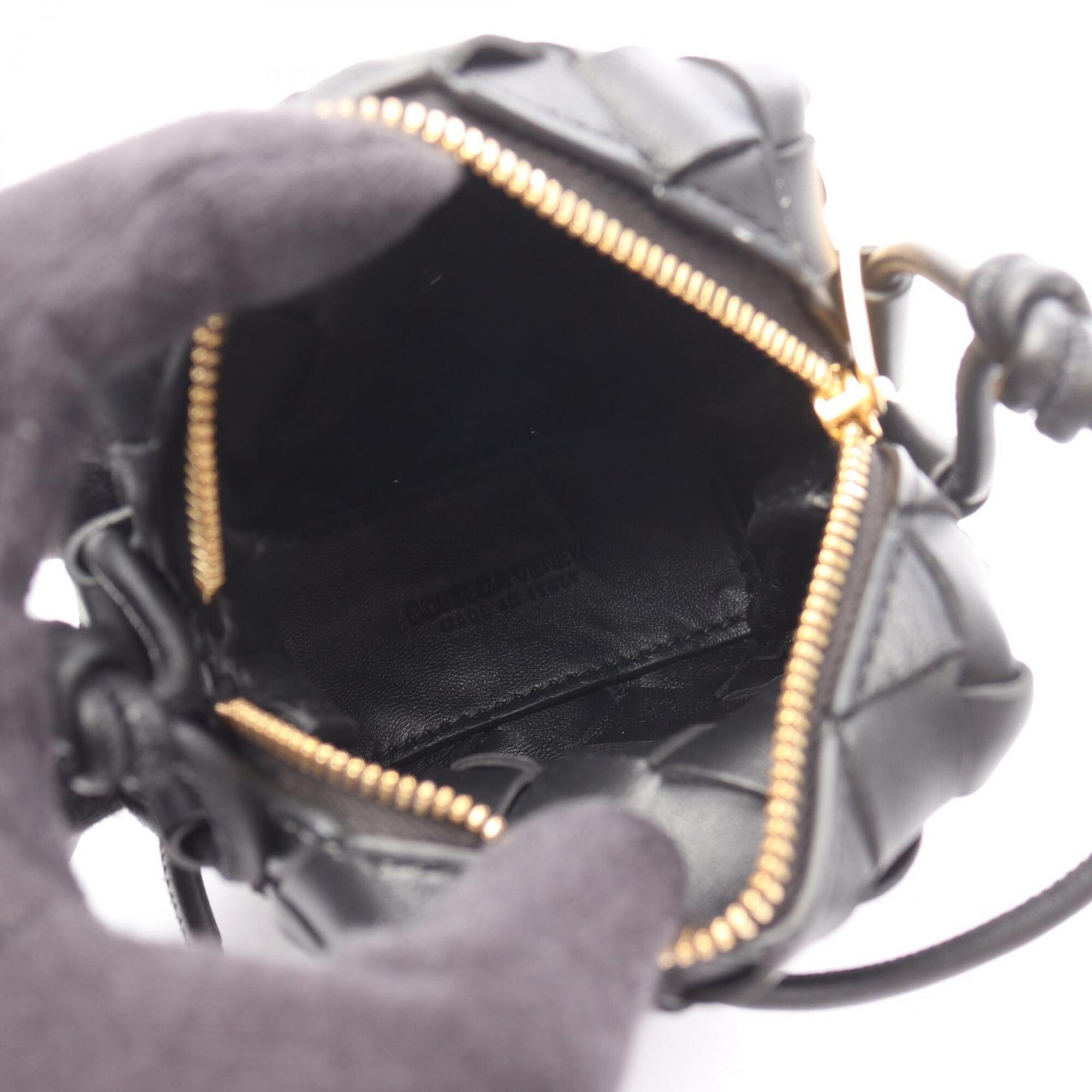 Bottega Veneta Black Leather Handbag Shoulder Bag (Pre-Owned)