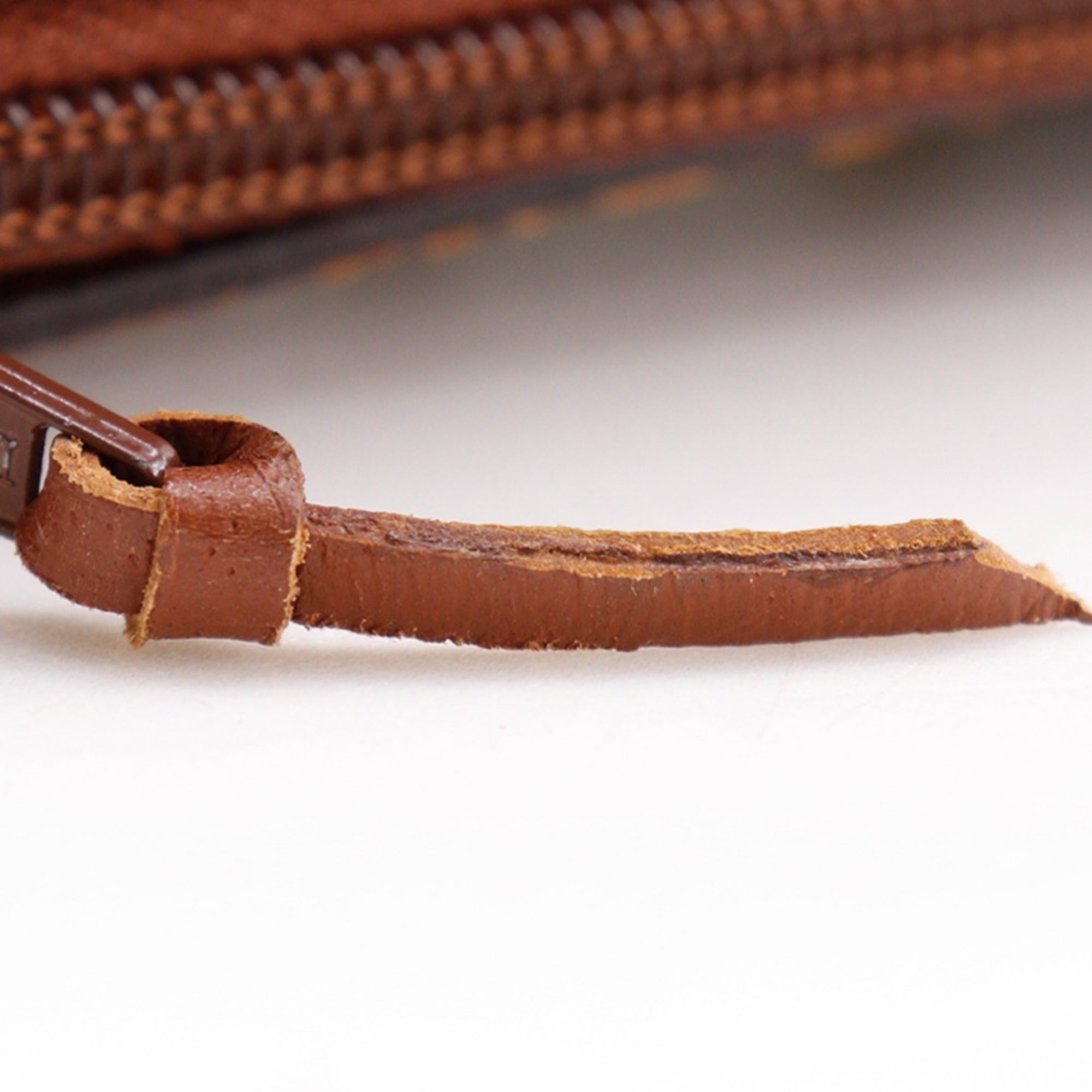 Louis Vuitton Brown Monogram Monogram Shoulder Bag (Pre-Owned)