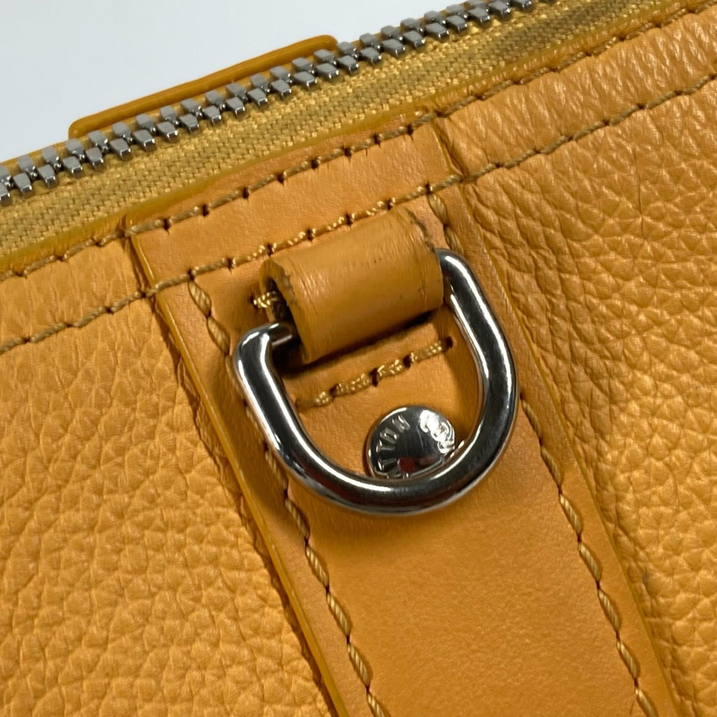 Louis Vuitton Yellow Leather Shoulder Bag (Pre-Owned)