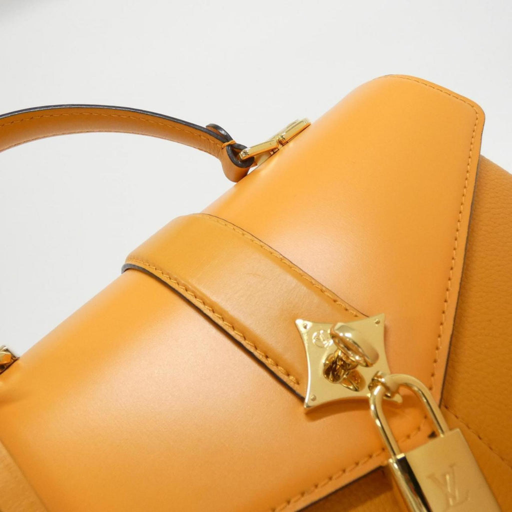 Louis Vuitton Gold Leather Handbag (Pre-Owned)