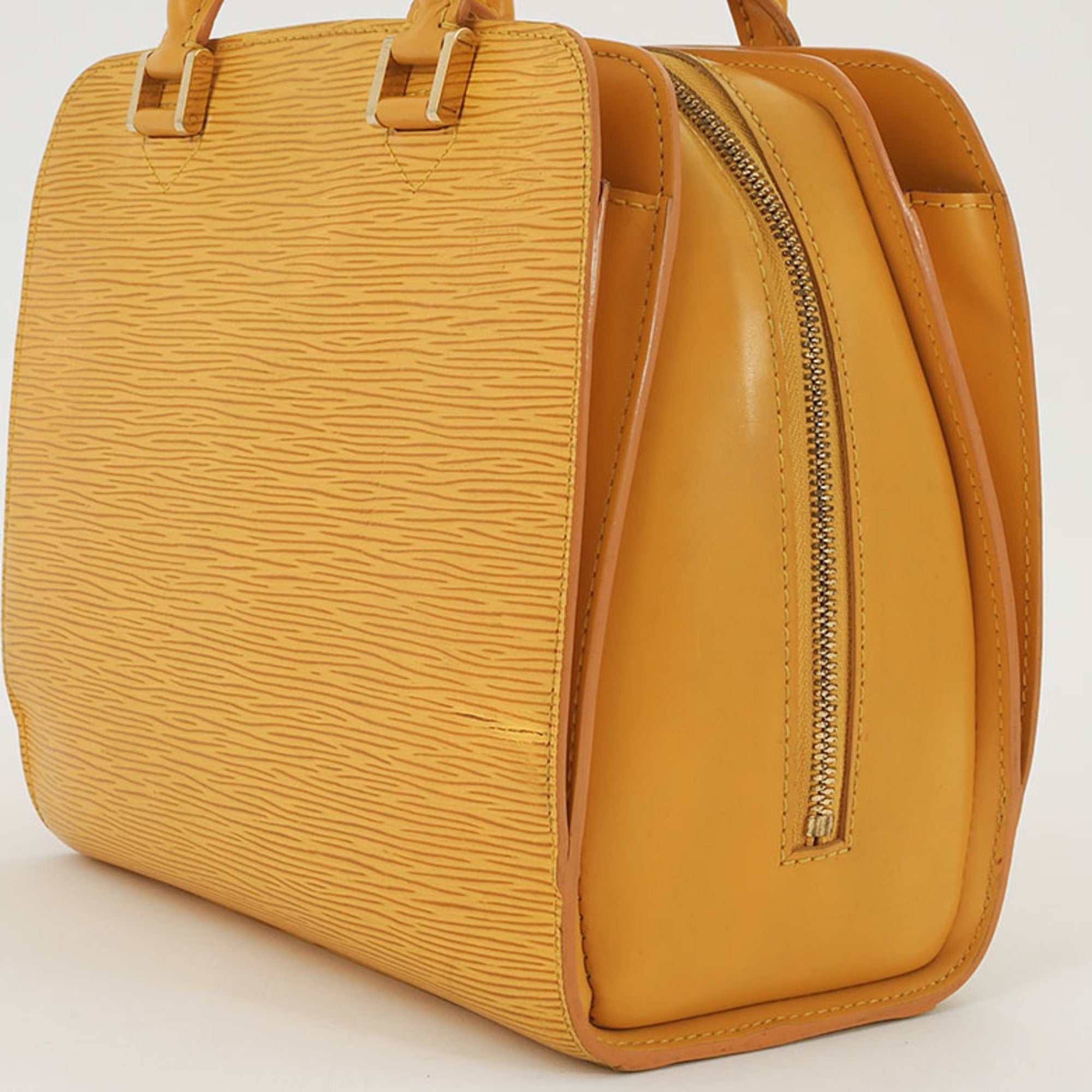 Louis Vuitton Epi Epi Leather Handbag (Pre-Owned)