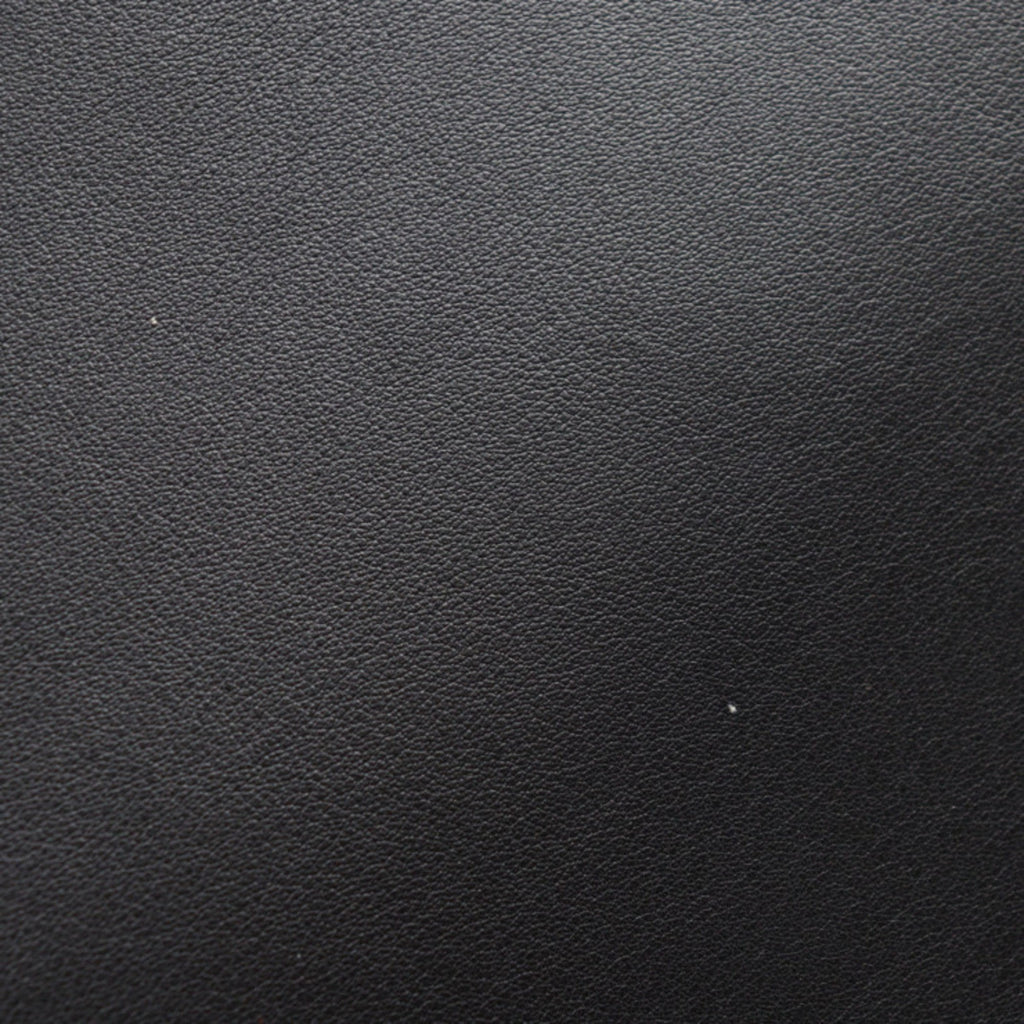 Louis Vuitton Black Leather Clutch Bag (Pre-Owned)