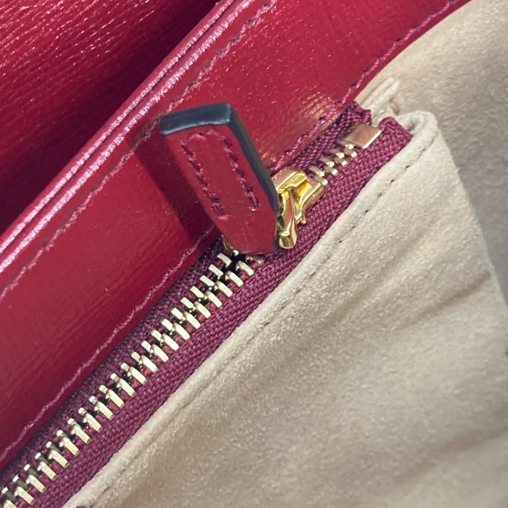 Gucci Beige Red Color Gg Supreme Leather Shoulder Bag (Pre-Owned)