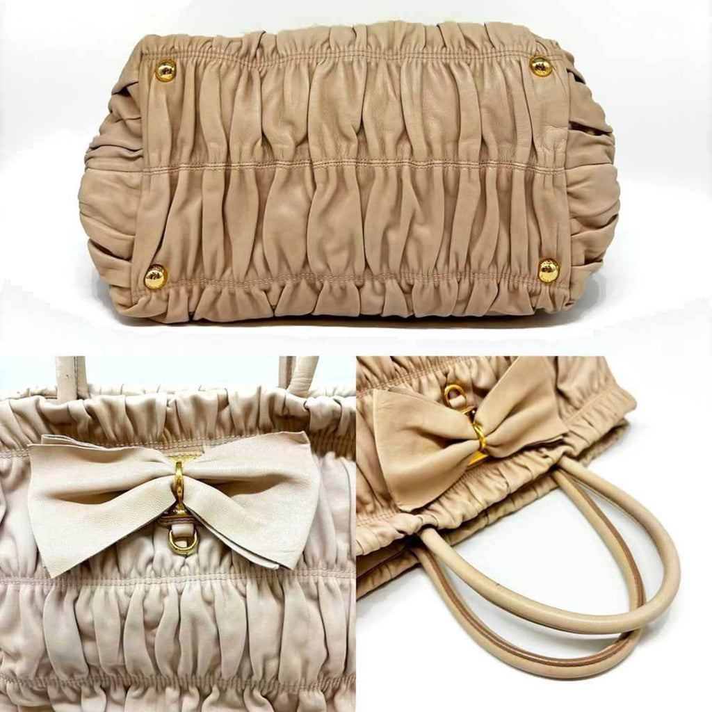 Prada Beige Handbag (Pre-Owned)