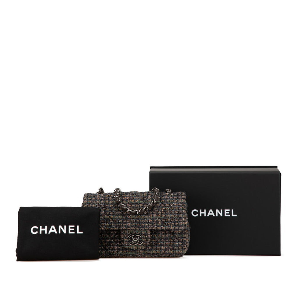Chanel Gray Tweed Leather Shoulder Bag (Pre-Owned)