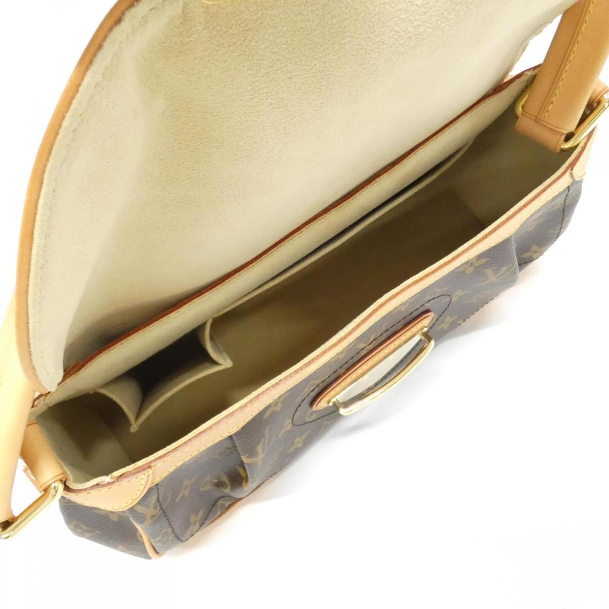 Louis Vuitton Marron Coated Canvas Shoulder Bag (Pre-Owned)