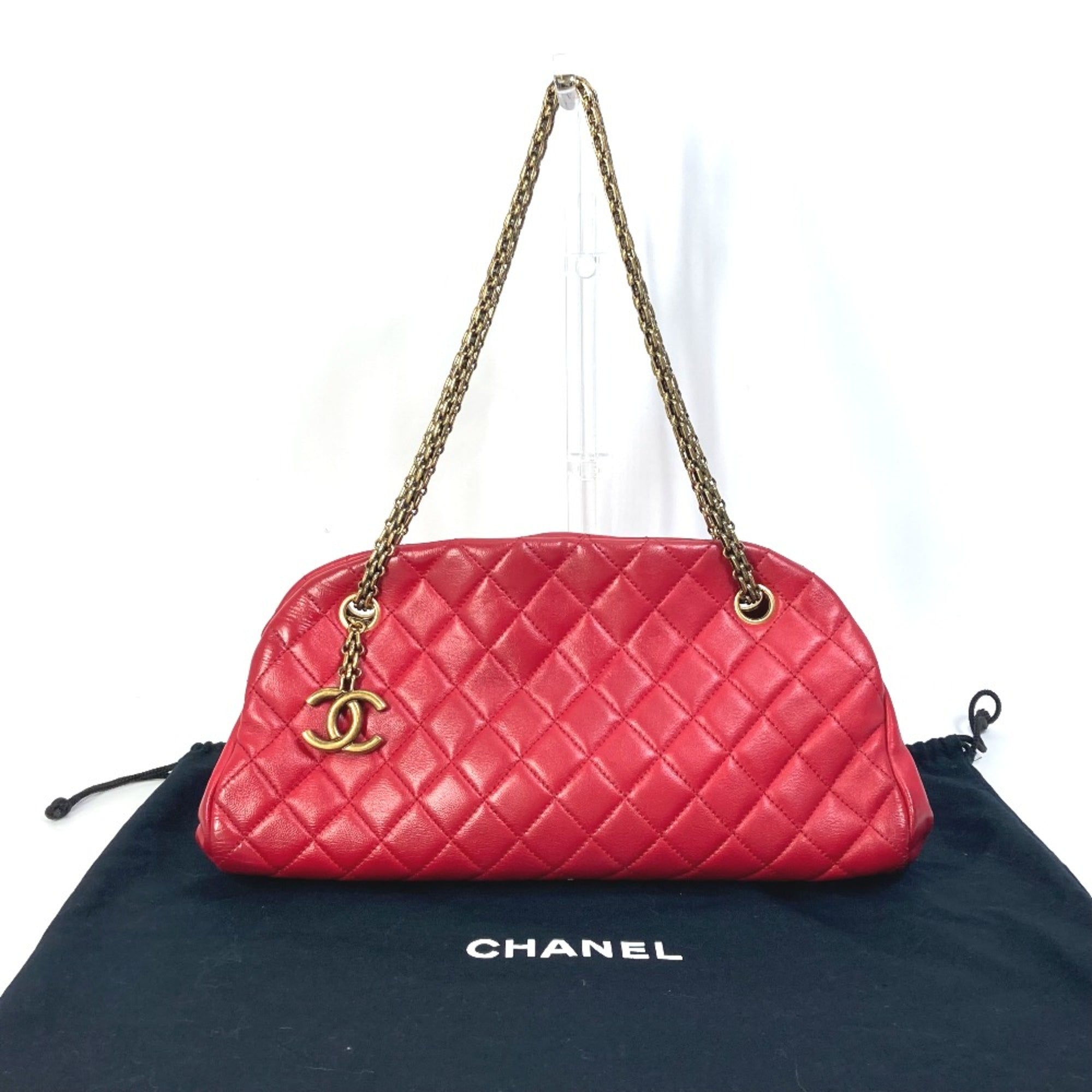 Chanel Red Leather Shoulder Bag (Pre-Owned)