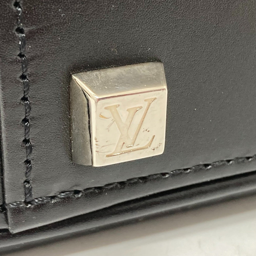Louis Vuitton Black Other Handbag (Pre-Owned)