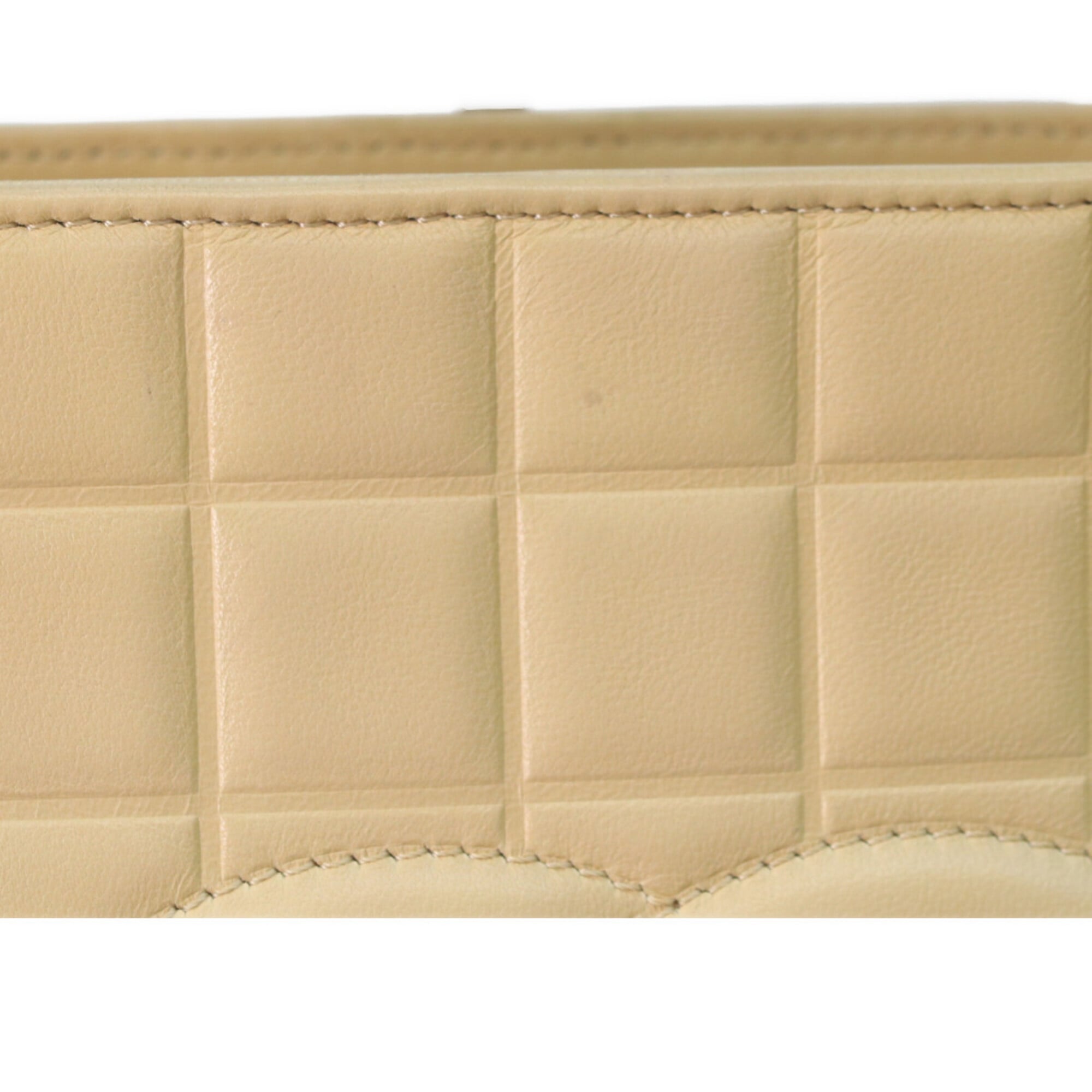 Chanel Chocolate Bar Beige Leather Handbag (Pre-Owned)