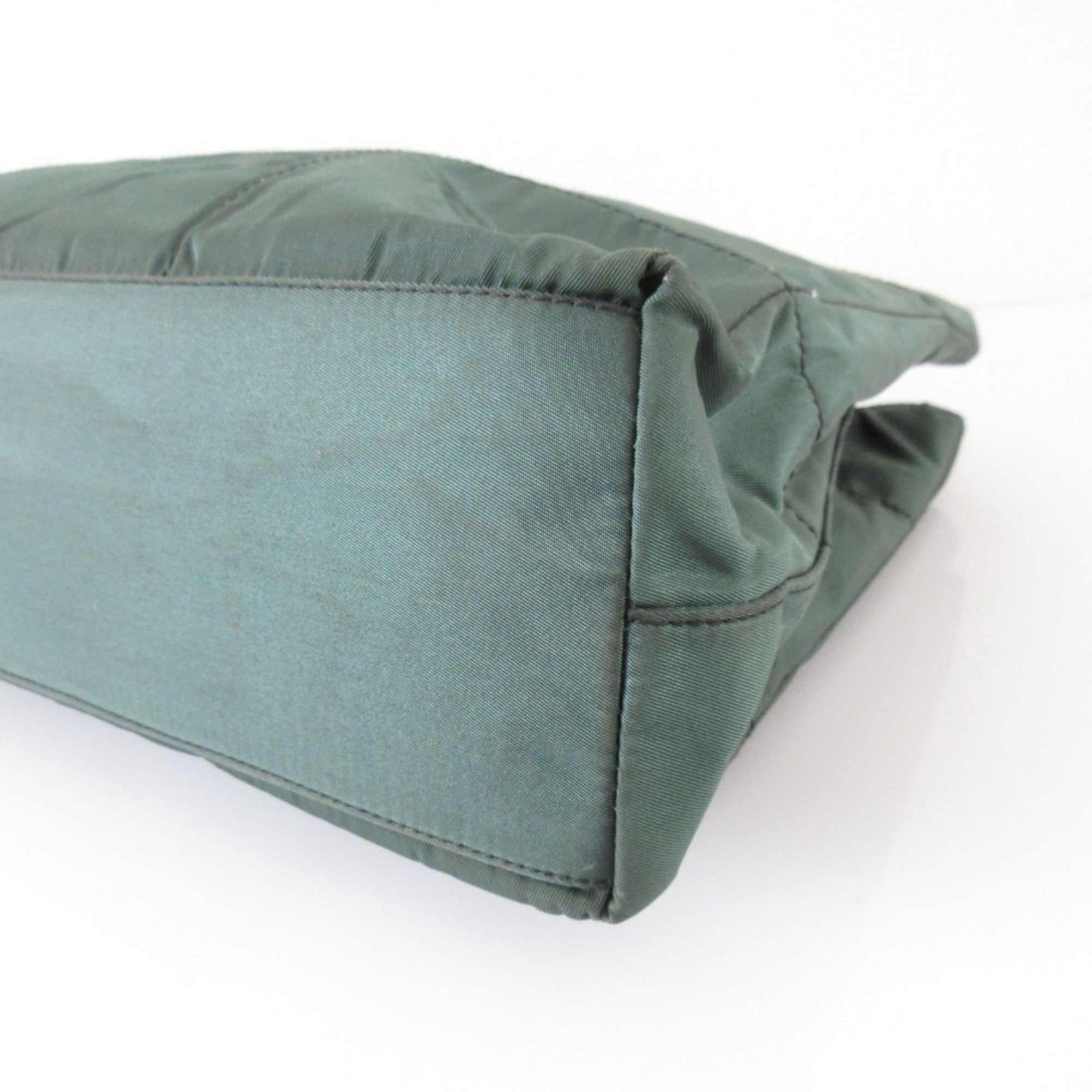 Prada Green Quilting Shoulder Bag (Pre-Owned)