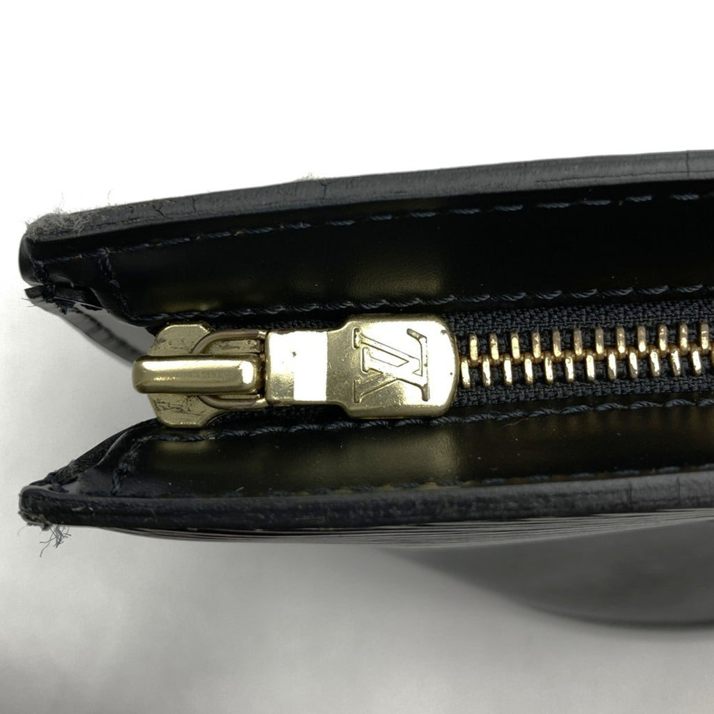 Louis Vuitton Black Noir Epi Leather Shoulder Bag (Pre-Owned)