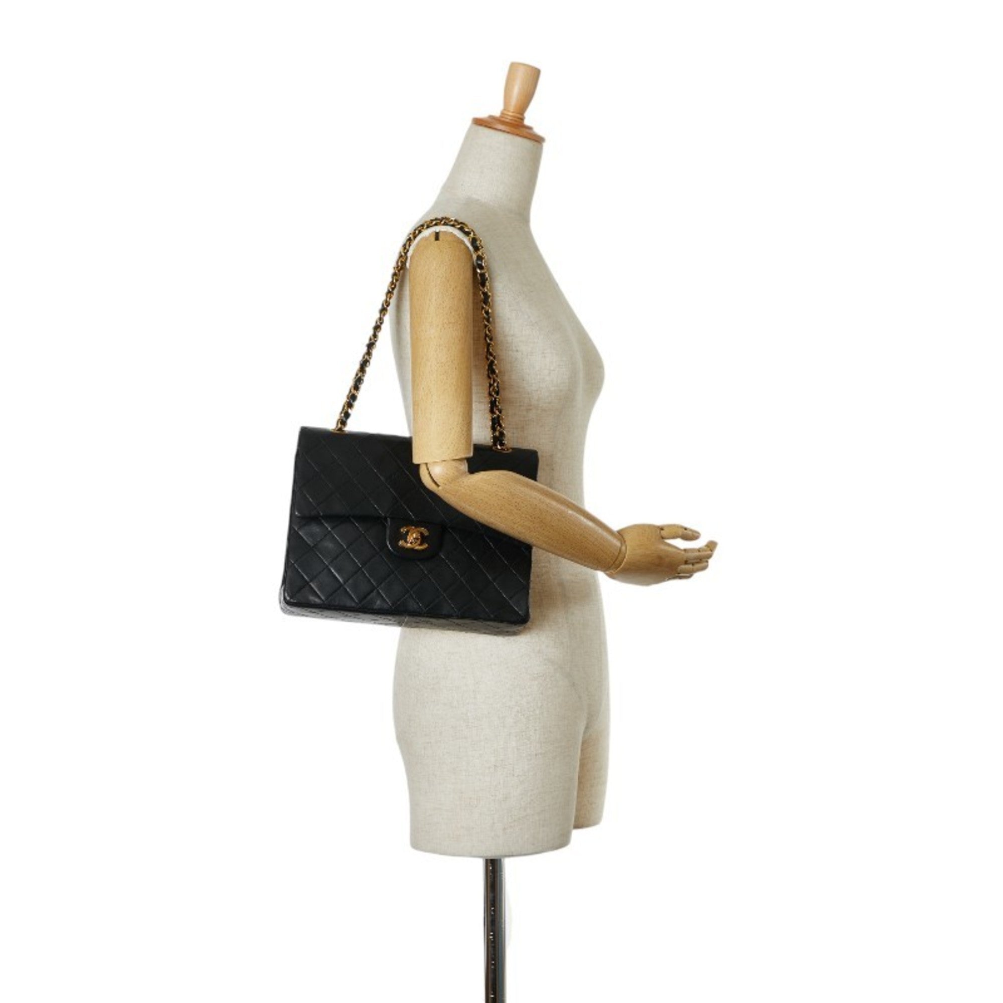 Chanel Black Handbag Shoulder Bag (Pre-Owned)