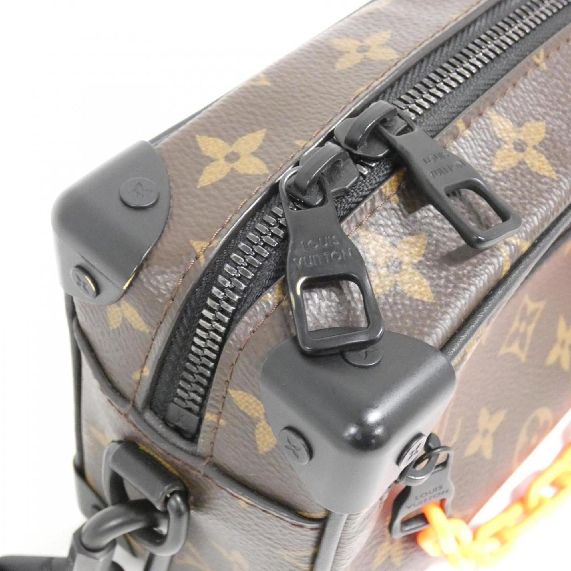 Louis Vuitton Marron Coated Canvas Shoulder Bag (Pre-Owned)