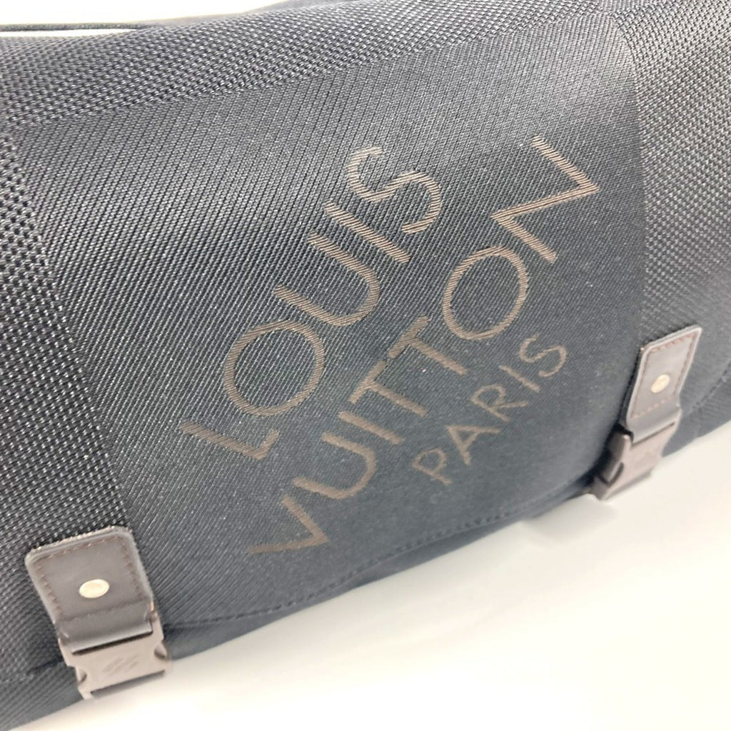 Louis Vuitton Damier Geant Black Damier Geant Shoulder Bag (Pre-Owned)