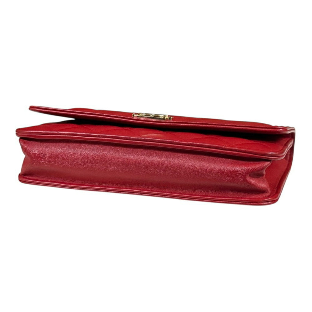 Chanel Boy Chanel Red Color Leather Shoulder Bag (Pre-Owned)