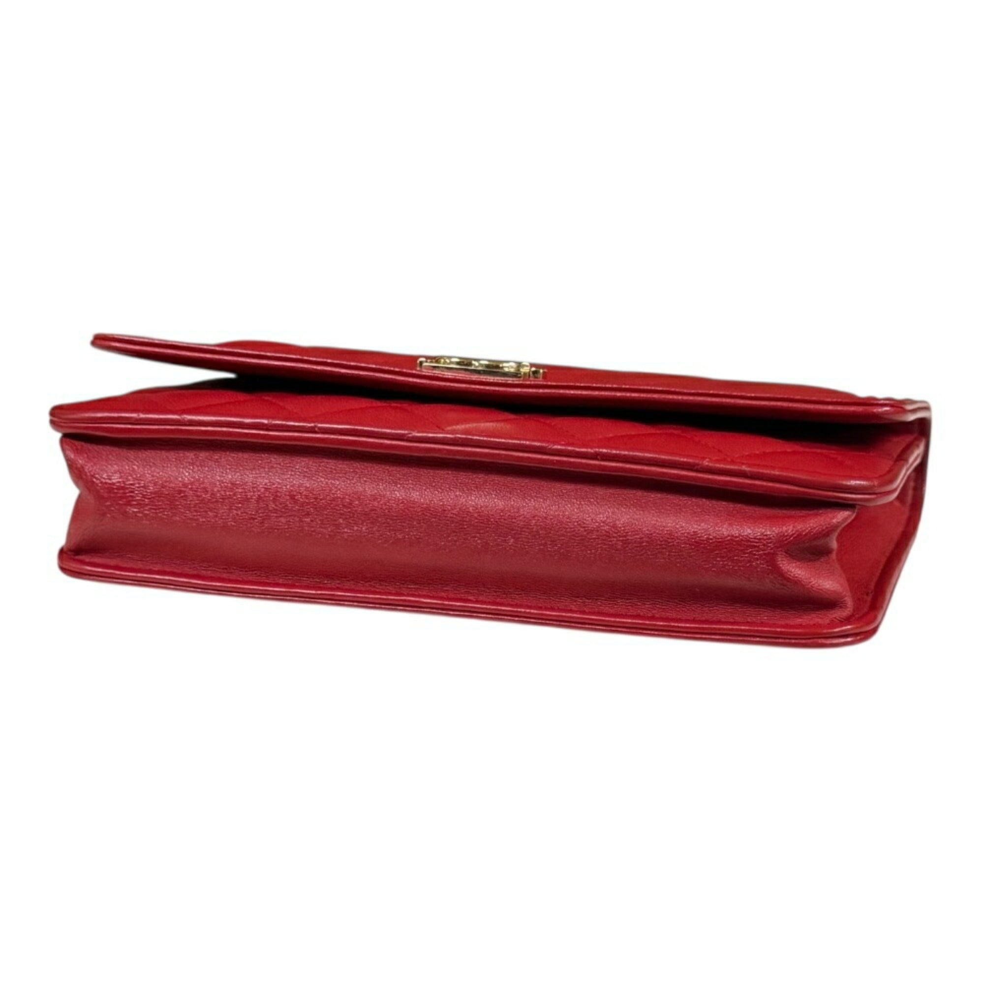 Chanel Boy Chanel Red Color Leather Shoulder Bag (Pre-Owned)