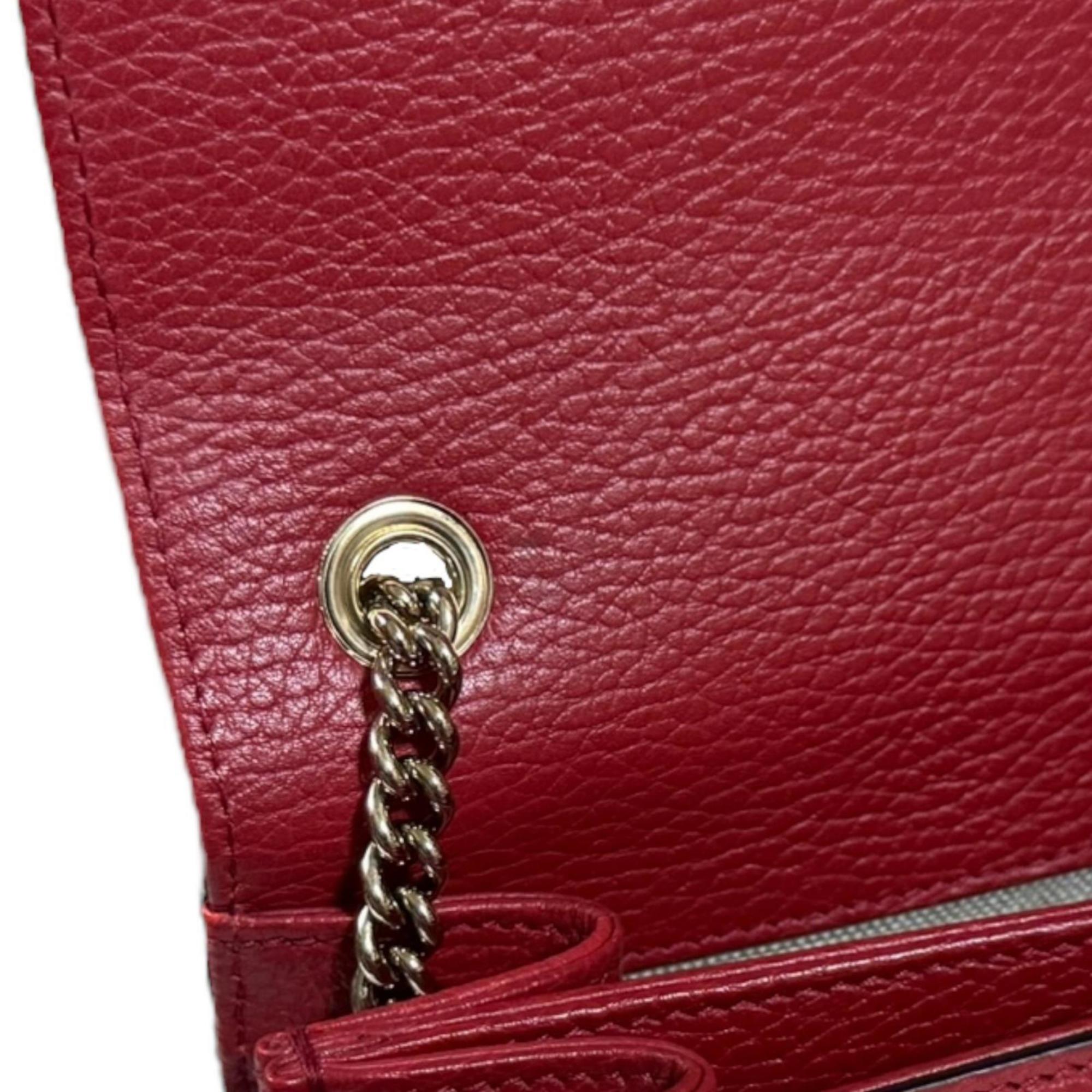 Gucci Red Color Leather Shoulder Bag (Pre-Owned)
