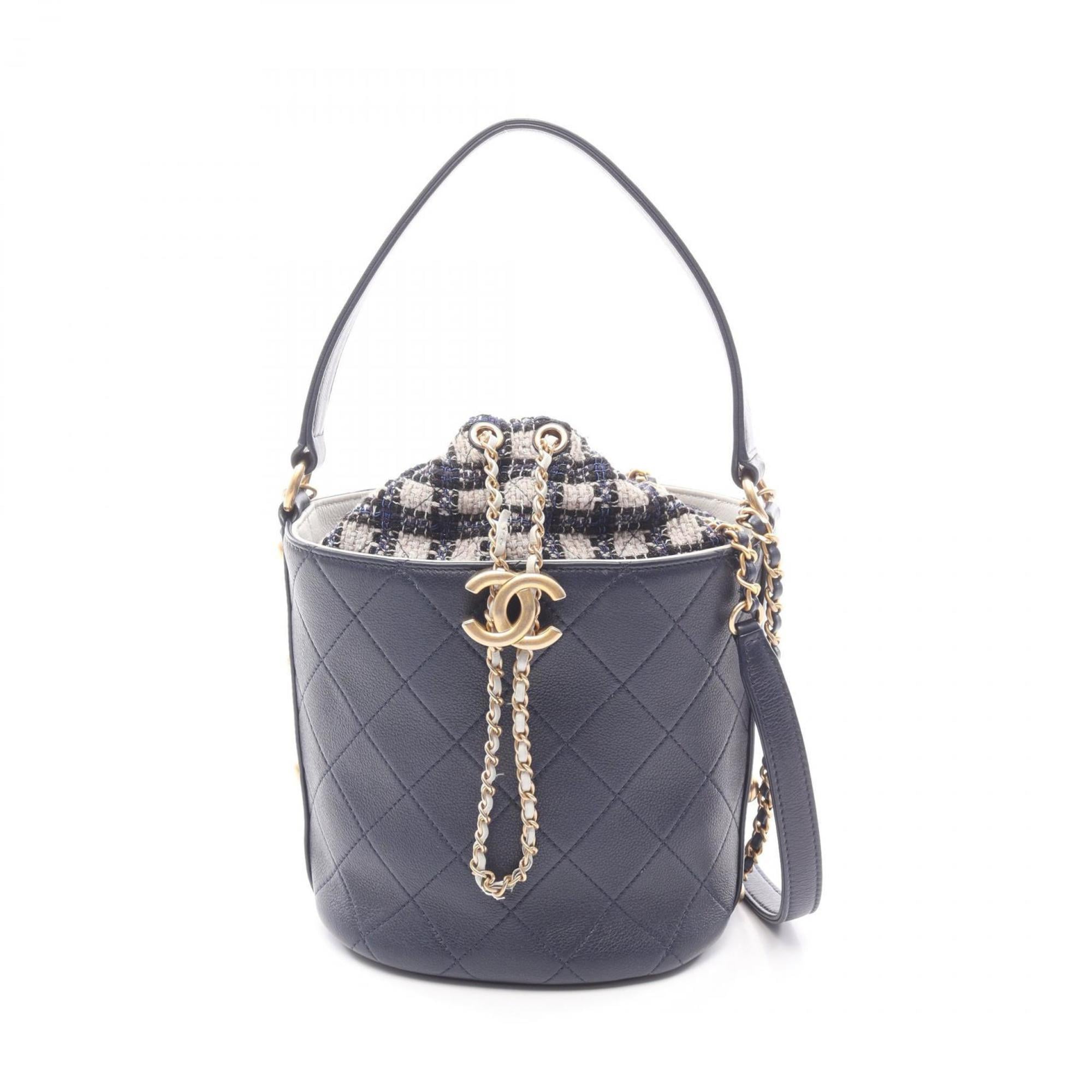 Chanel Multi-Color Navy Leather Fabric Shoulder Bag (Pre-Owned)