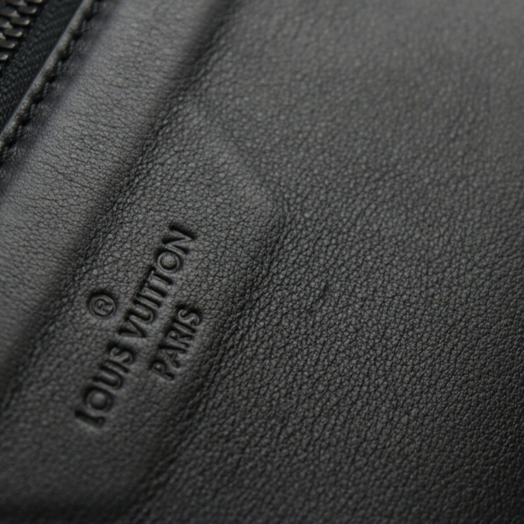 Louis Vuitton Black Leather Clutch Bag (Pre-Owned)