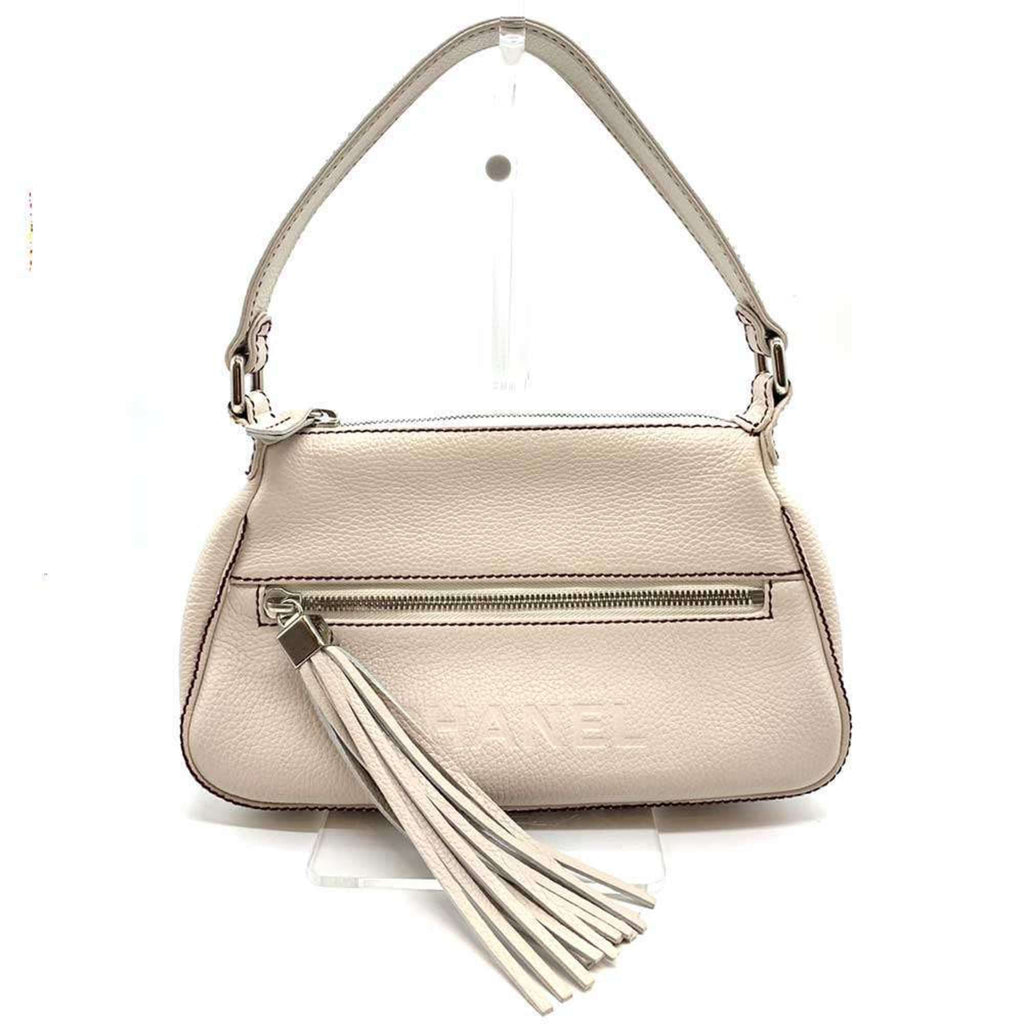Chanel White Leather Shoulder Bag (Pre-Owned)