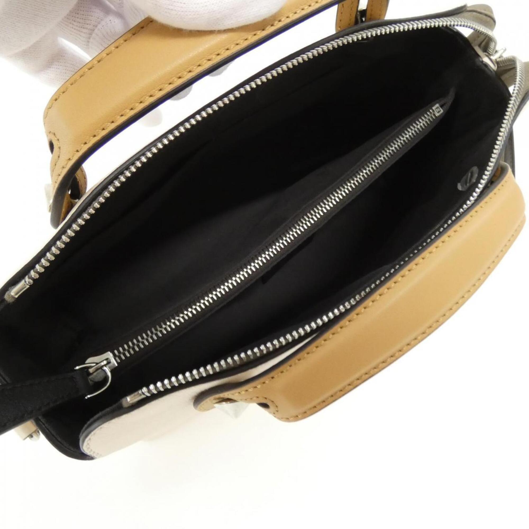 Fendi Beige Leather Handbag (Pre-Owned)
