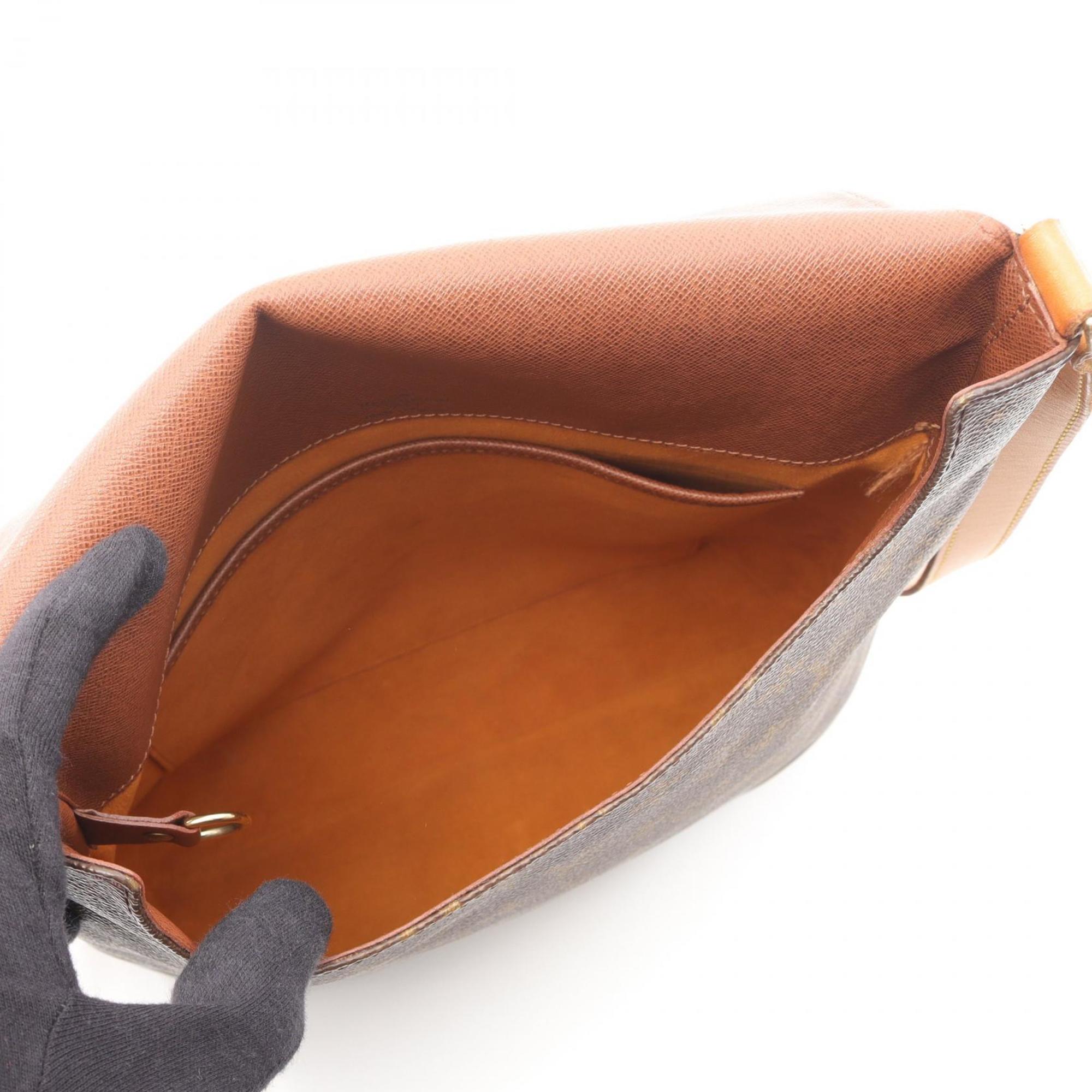 Louis Vuitton Brown Coated Canvas Leather Shoulder Bag (Pre-Owned)