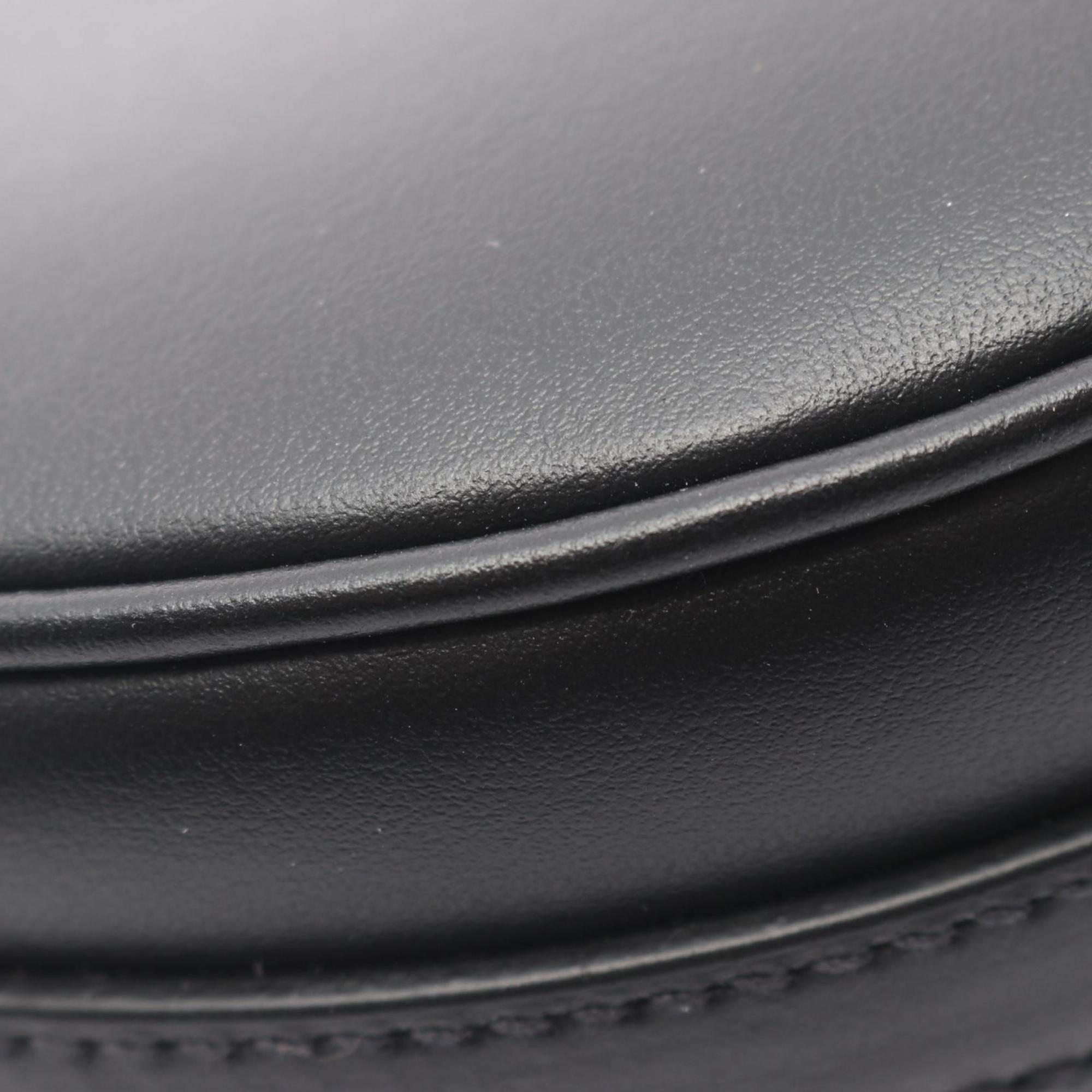 Prada Black Leather Handbag (Pre-Owned)