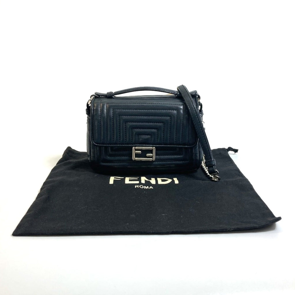 Fendi Black Leather Shoulder Bag (Pre-Owned)