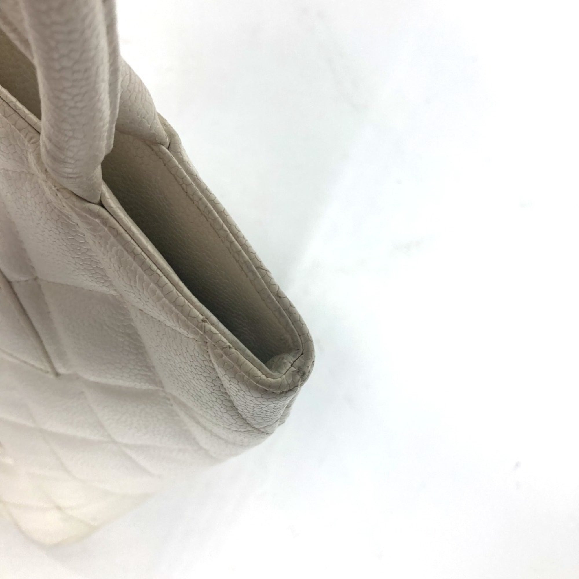 Chanel White Caviar Leather Shoulder Bag Tote Bag (Pre-Owned)
