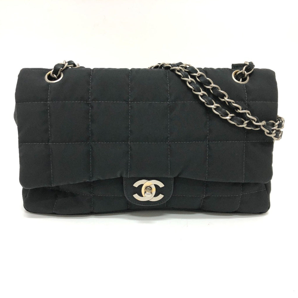 Chanel Black Cloth Shoulder Bag (Pre-Owned)