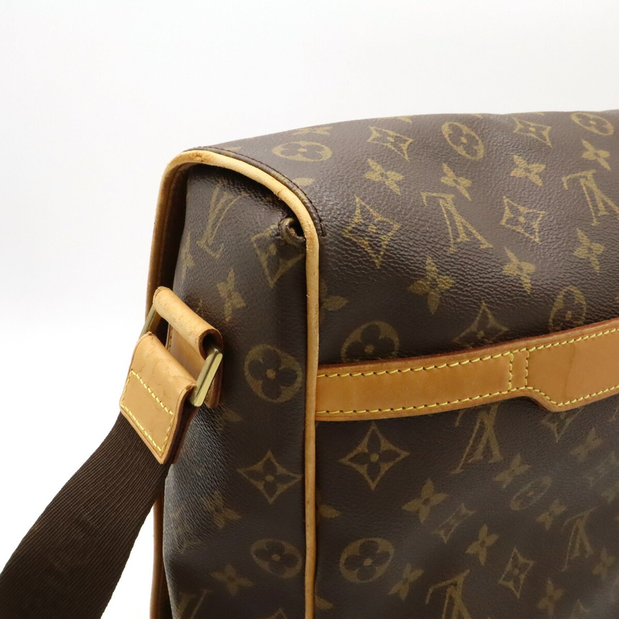 Louis Vuitton Monogram Brown Galle Monogram Monogram Shoulder Bag (Pre-Owned)