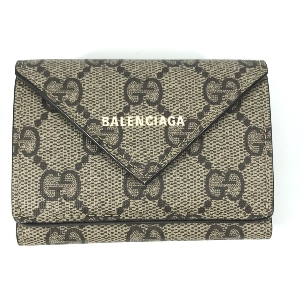 Gucci Beige Other Wallet (Tri-Fold) (Pre-Owned)