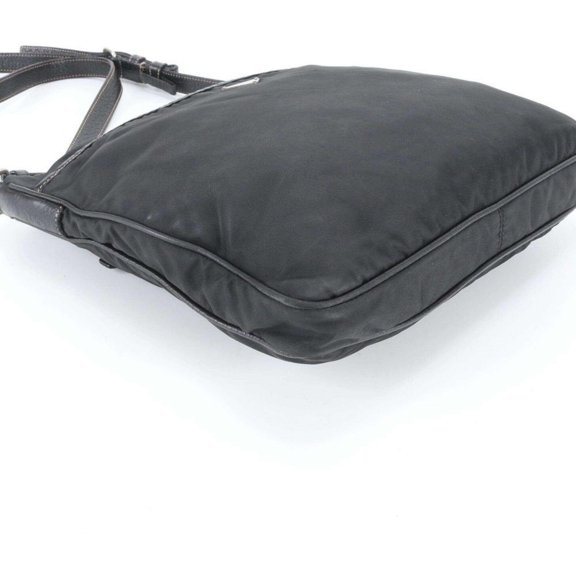 Prada Black Nylon Leather Shoulder Bag (Pre-Owned)