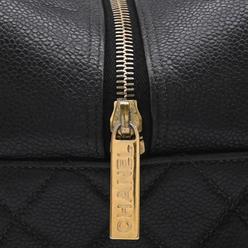 Chanel Black Grained Calfskin Handbag (Pre-Owned)