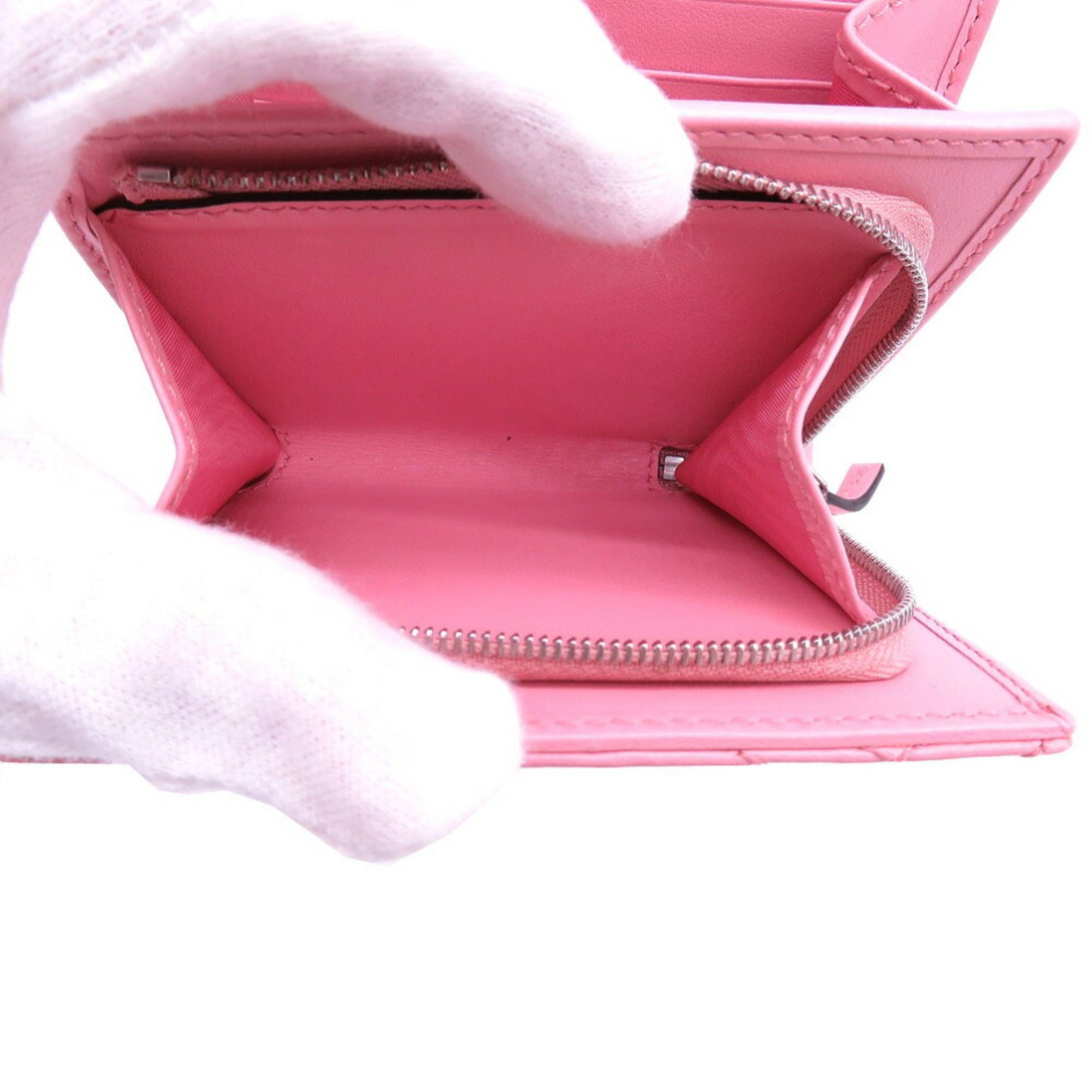 Gucci Pink Leather Wallet (Bi-Fold) (Pre-Owned)