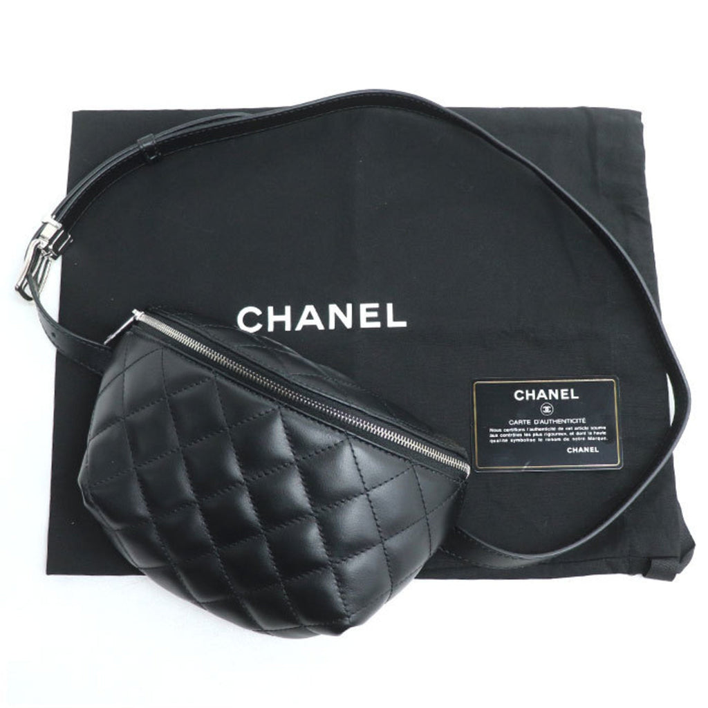 Chanel Black Leather Fanny Pack (Pre-Owned)